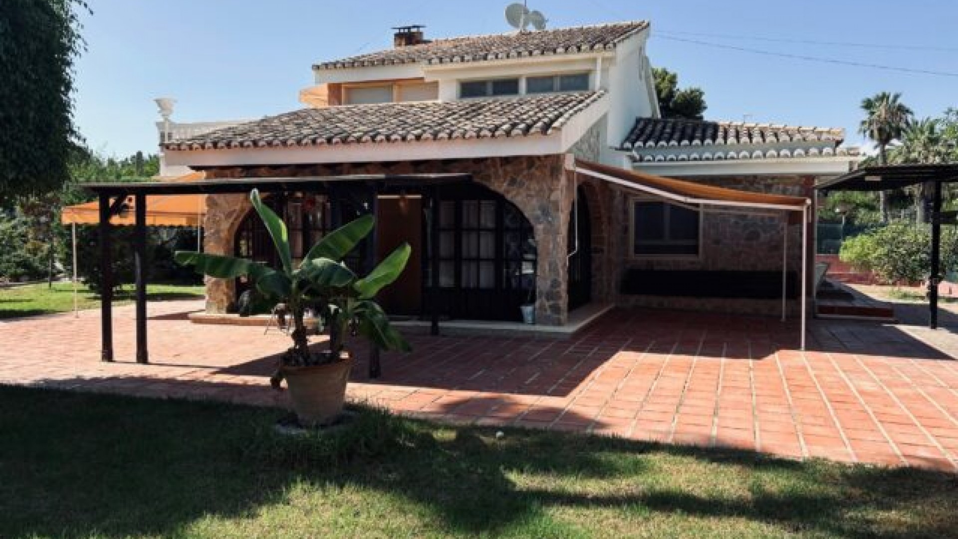 Sprzedaż - Willa wolnostojąca -
Elche