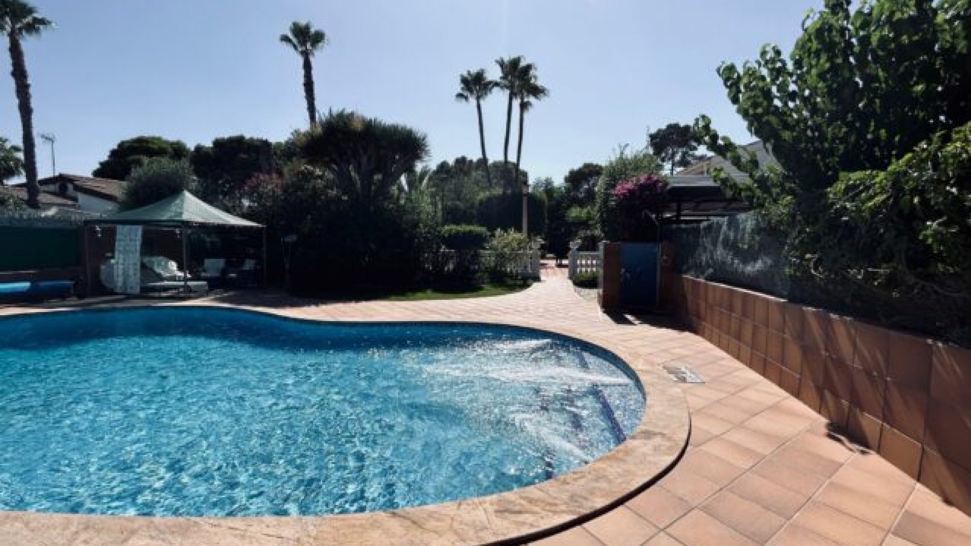 Sprzedaż - Willa wolnostojąca -
Elche