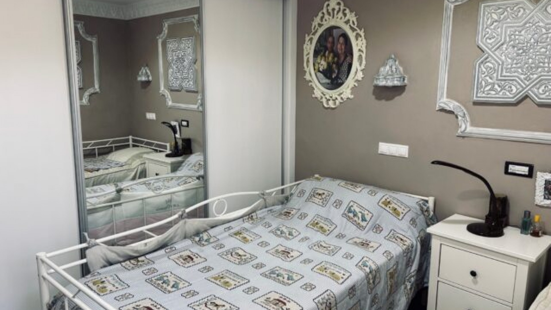 Sprzedaż - Willa wolnostojąca -
Elche