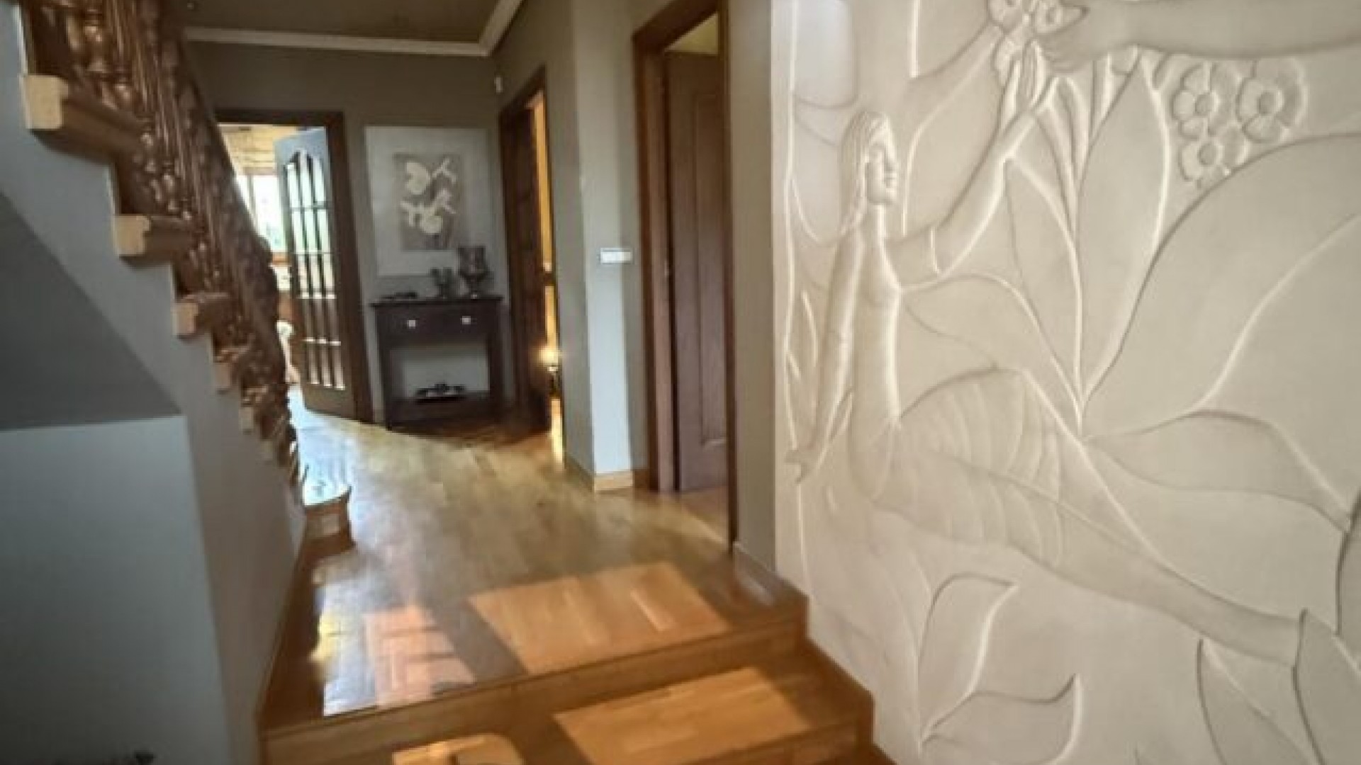 Sprzedaż - Willa wolnostojąca -
Elda