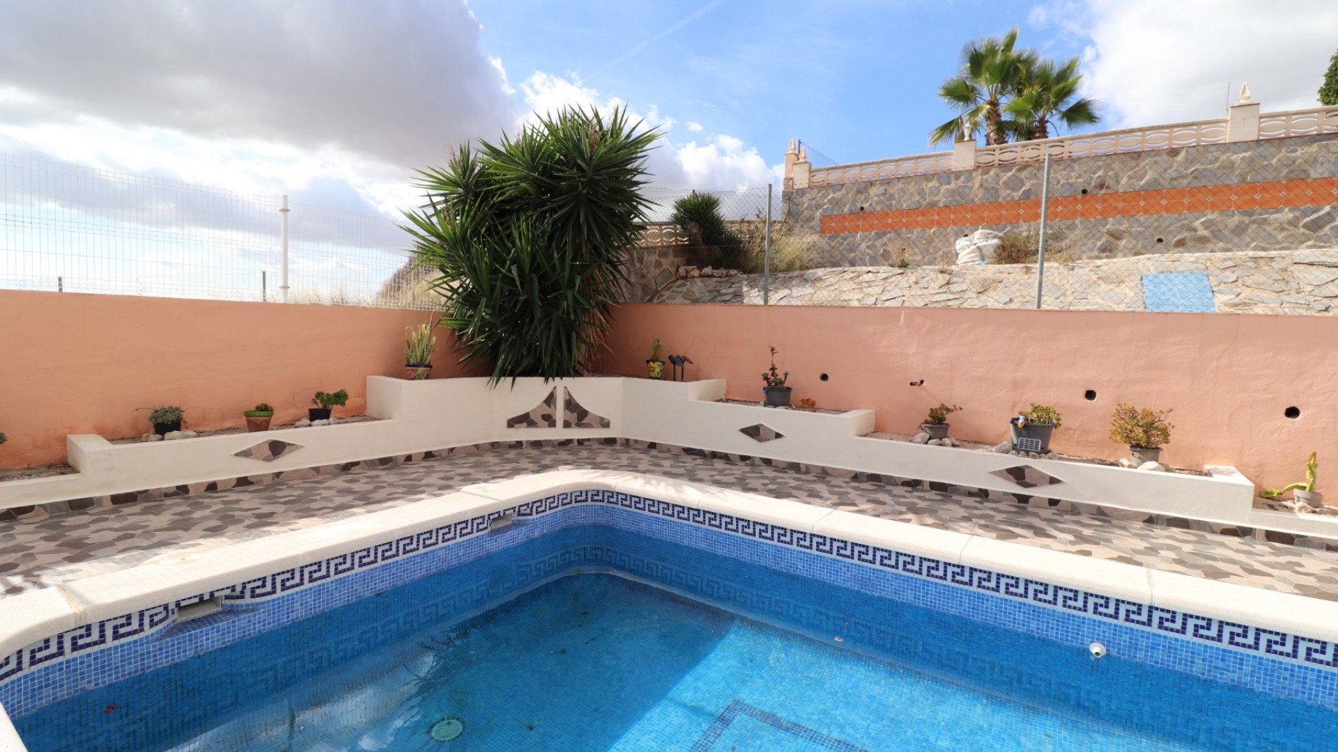 Sprzedaż - Willa wolnostojąca -
Fortuna