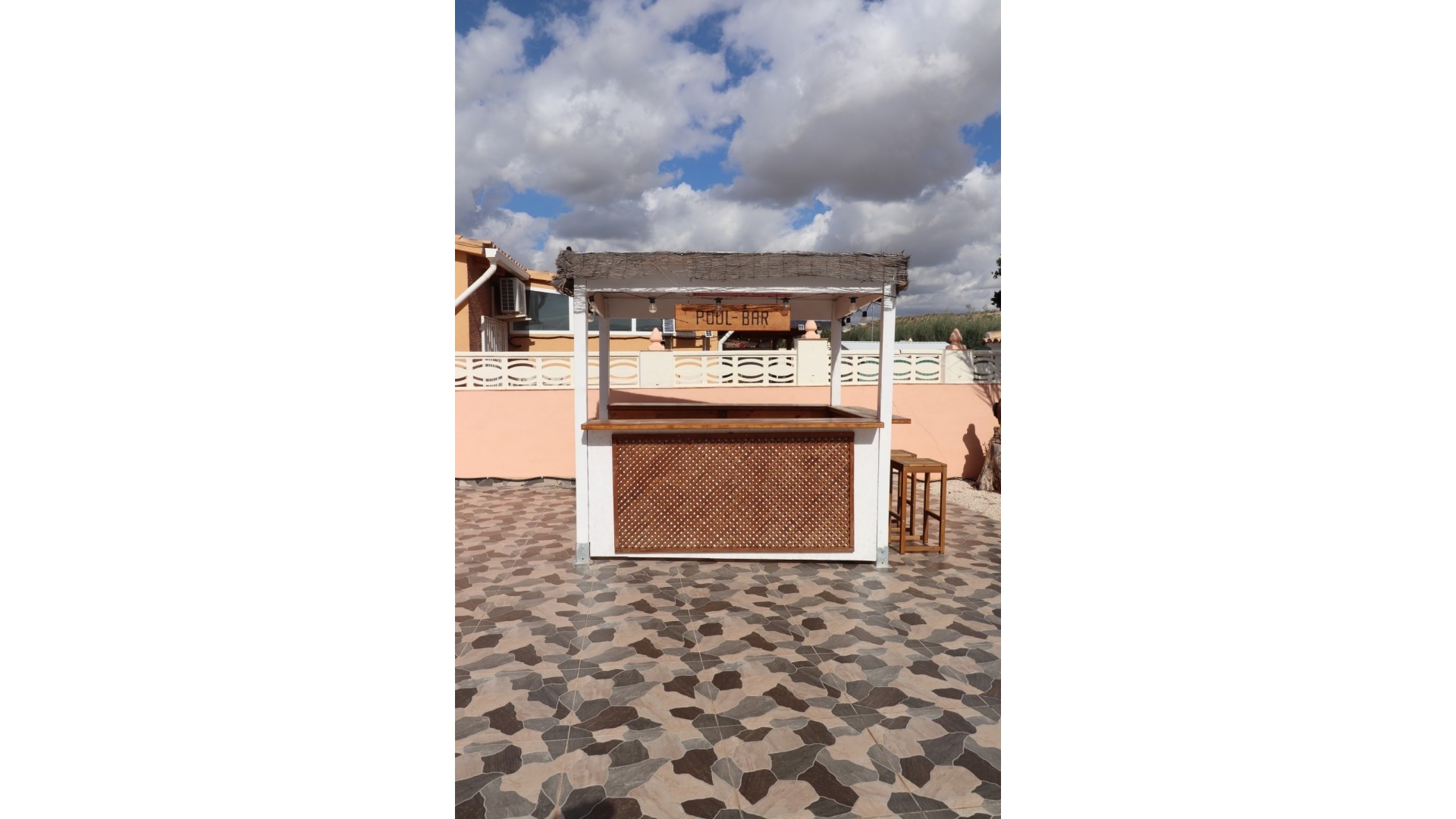 Sprzedaż - Willa wolnostojąca -
Fortuna