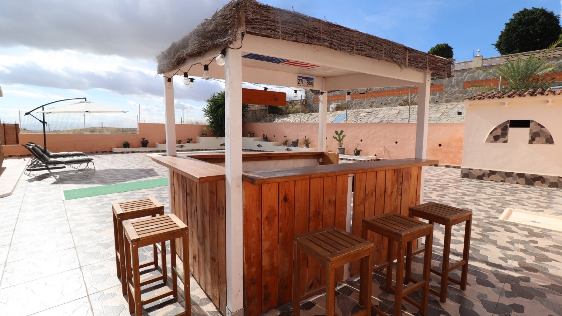 Sprzedaż - Willa wolnostojąca -
Fortuna