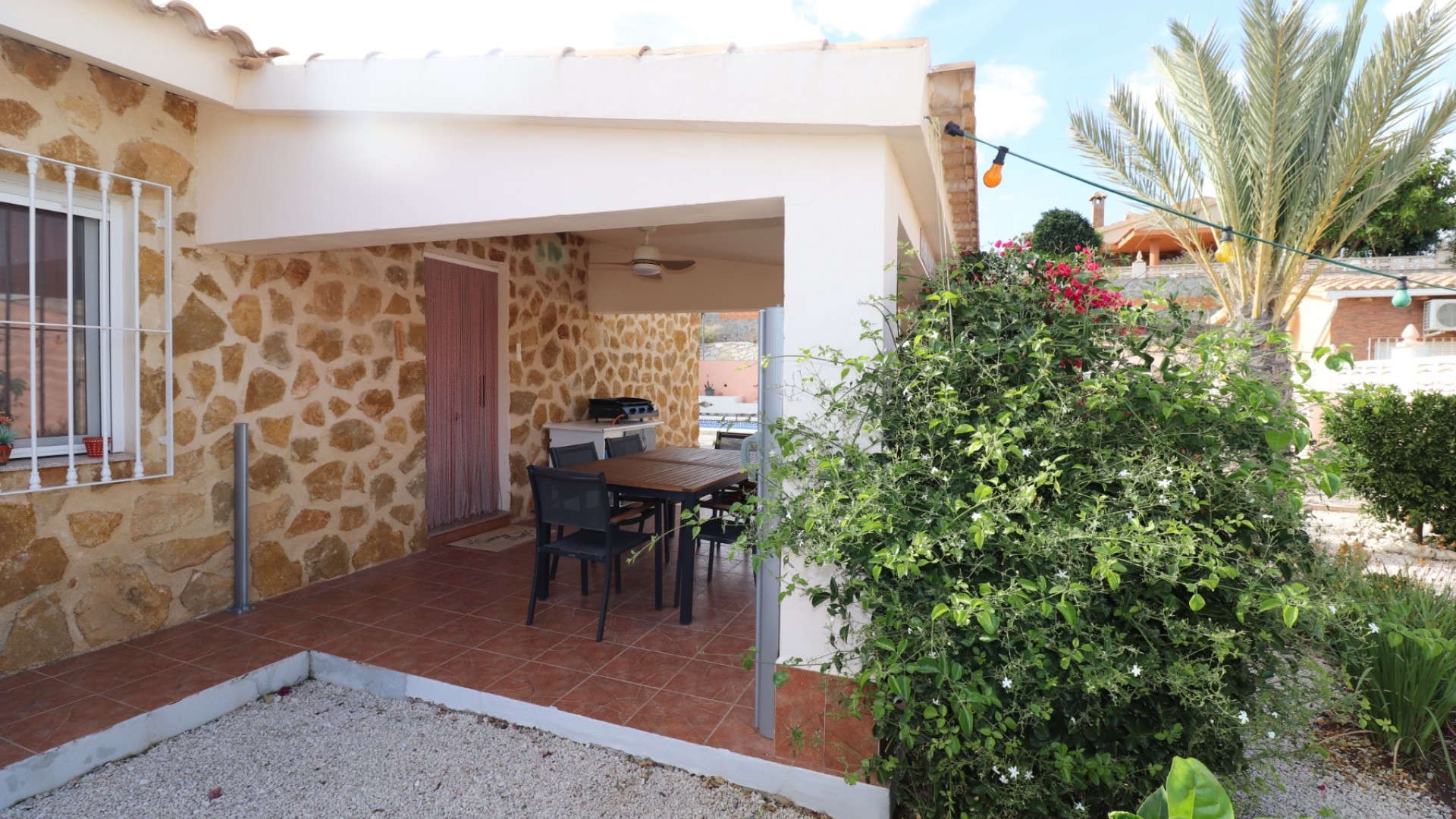 Sprzedaż - Willa wolnostojąca -
Fortuna