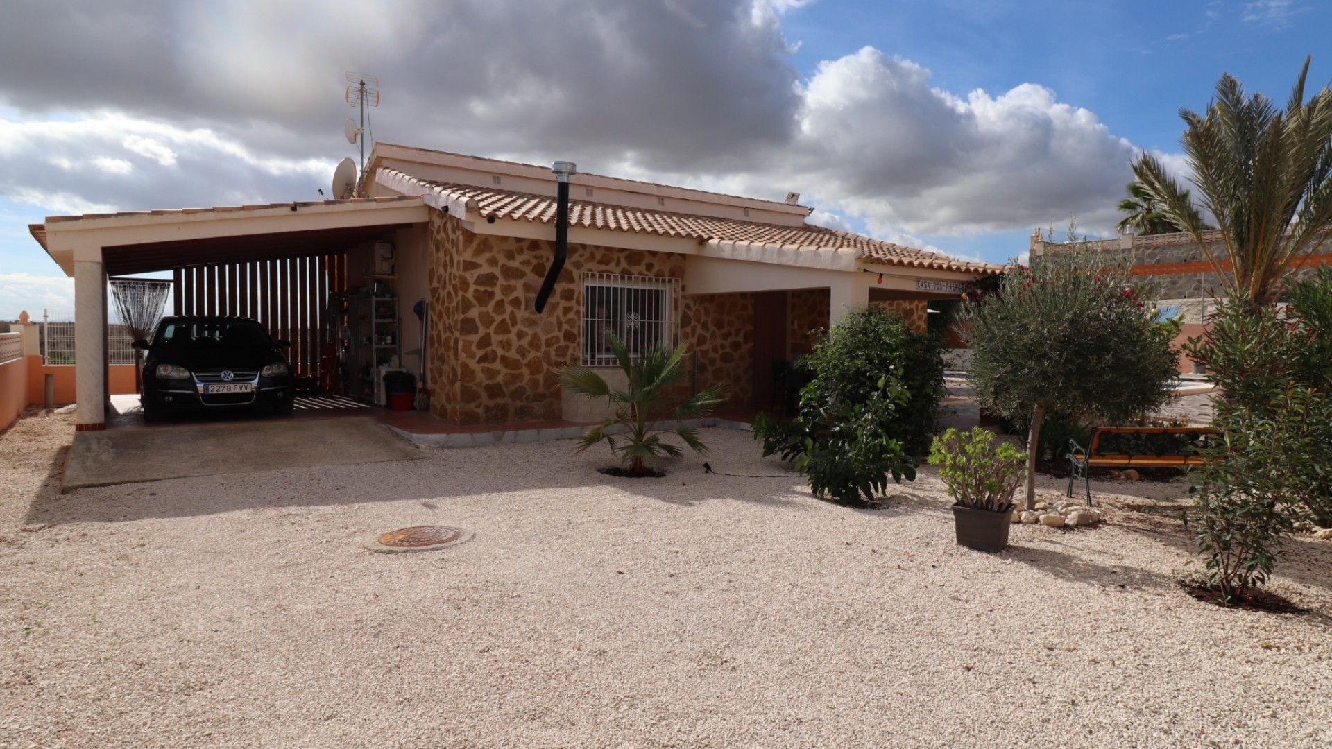 Sprzedaż - Willa wolnostojąca -
Fortuna