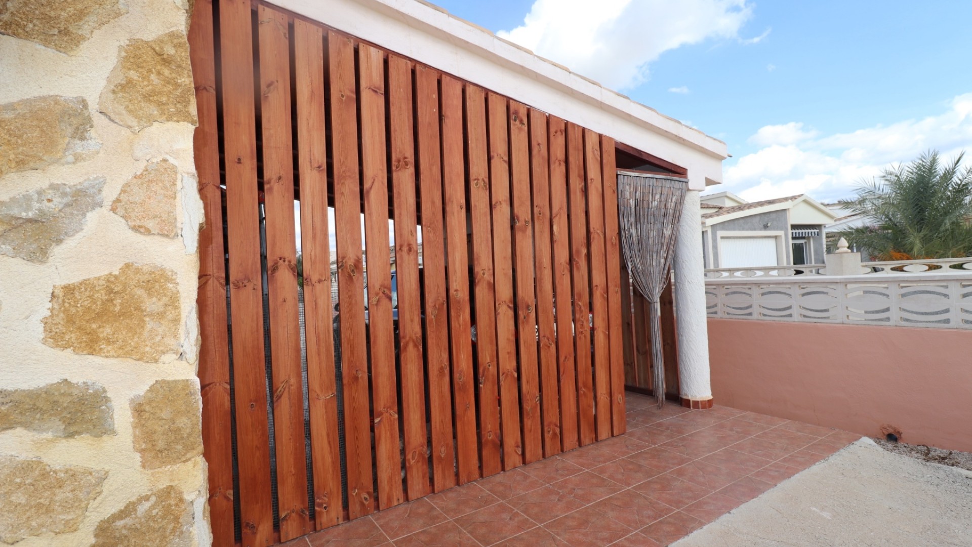 Sprzedaż - Willa wolnostojąca -
Fortuna