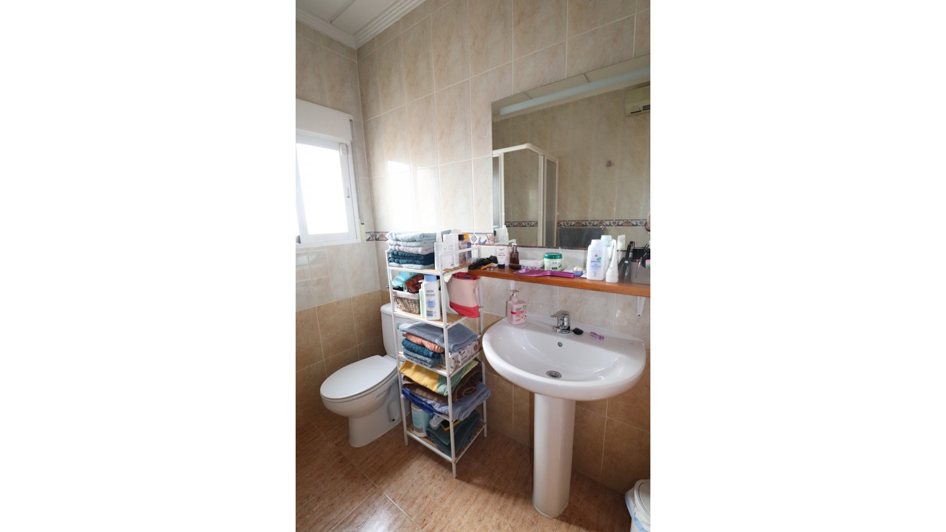 Sprzedaż - Willa wolnostojąca -
Fortuna