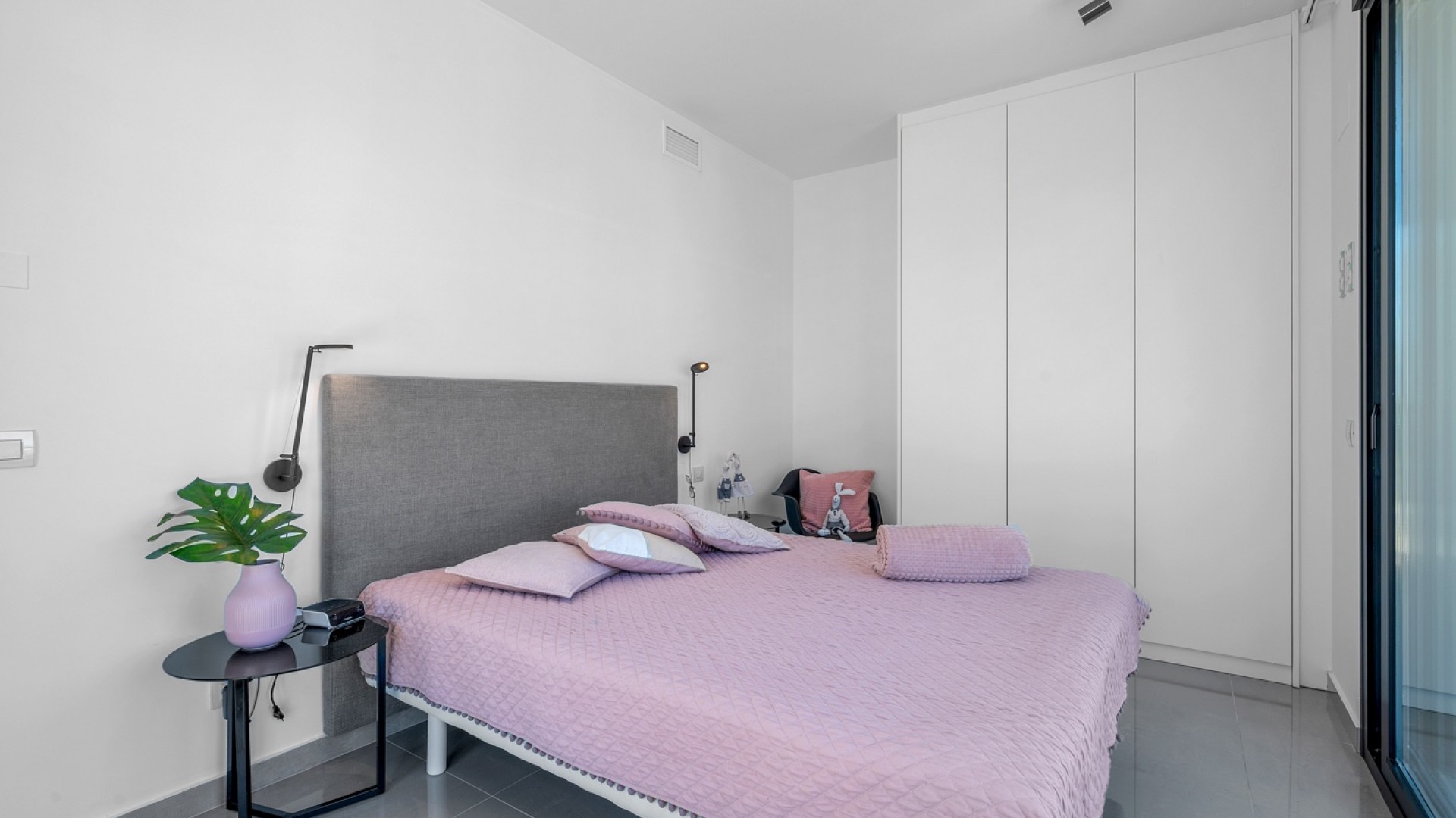 Sprzedaż - Willa wolnostojąca -
Guardamar del Segura