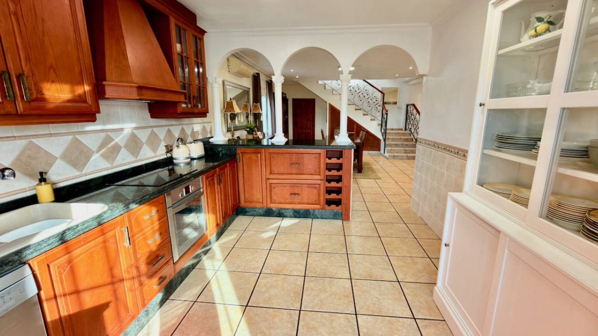 Sprzedaż - Willa wolnostojąca -
Hondón de las Nieves