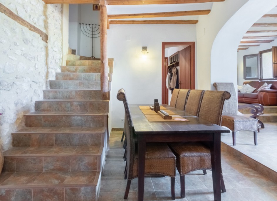 Sprzedaż - Willa wolnostojąca -
Ibi