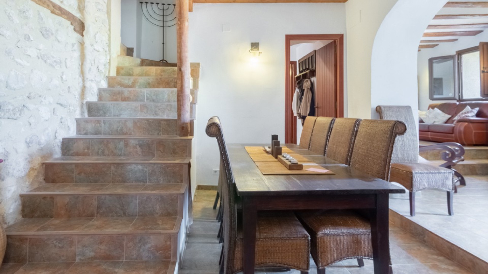 Sprzedaż - Willa wolnostojąca -
Ibi