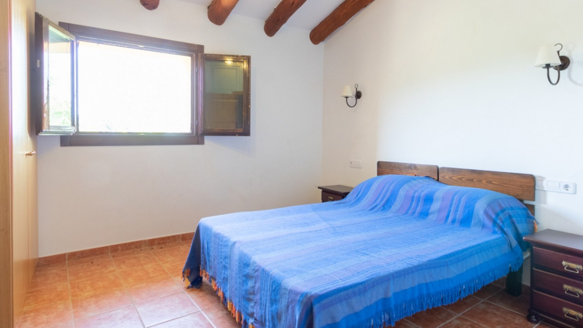 Sprzedaż - Willa wolnostojąca -
Ibi