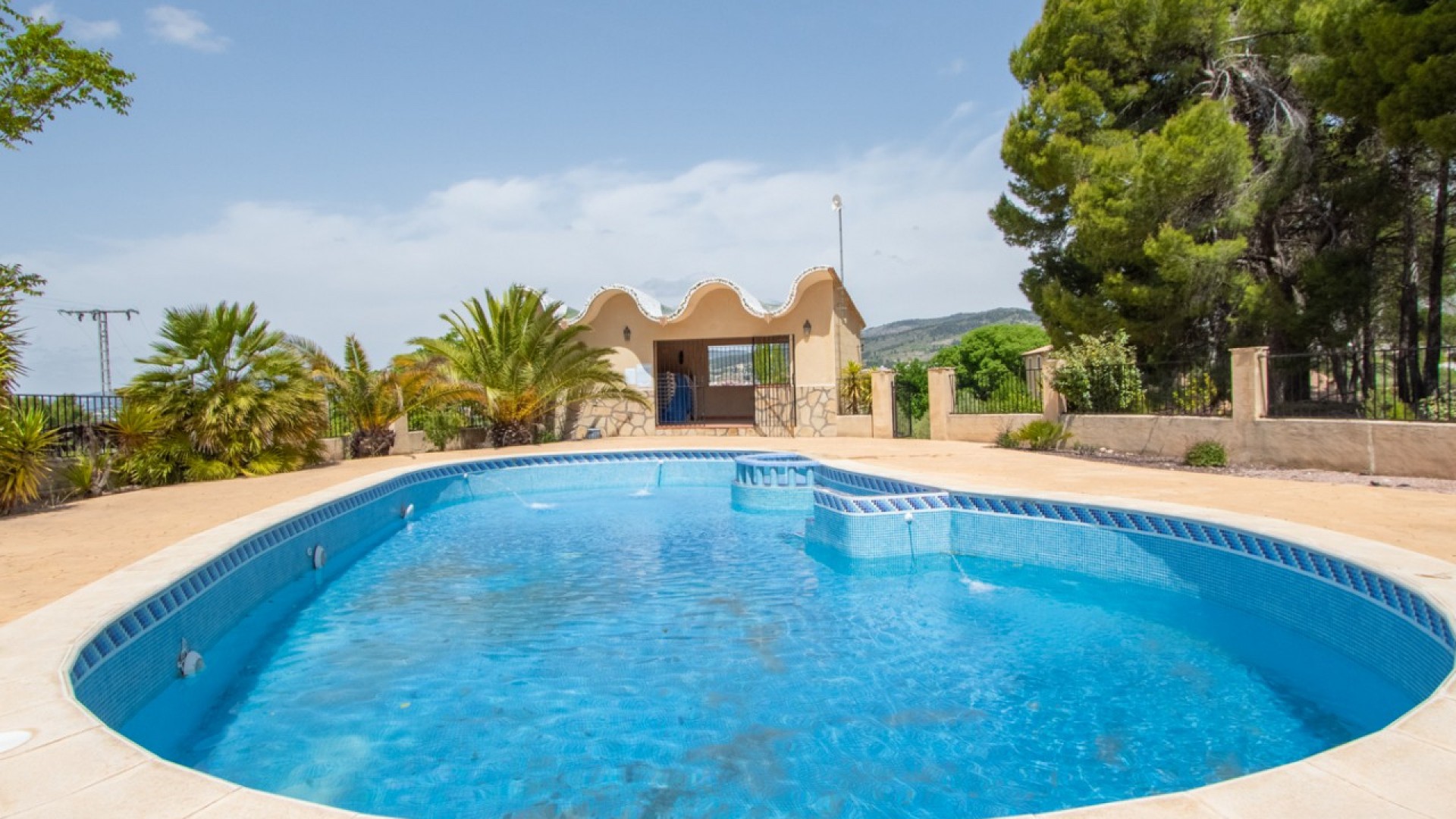 Sprzedaż - Willa wolnostojąca -
Ibi