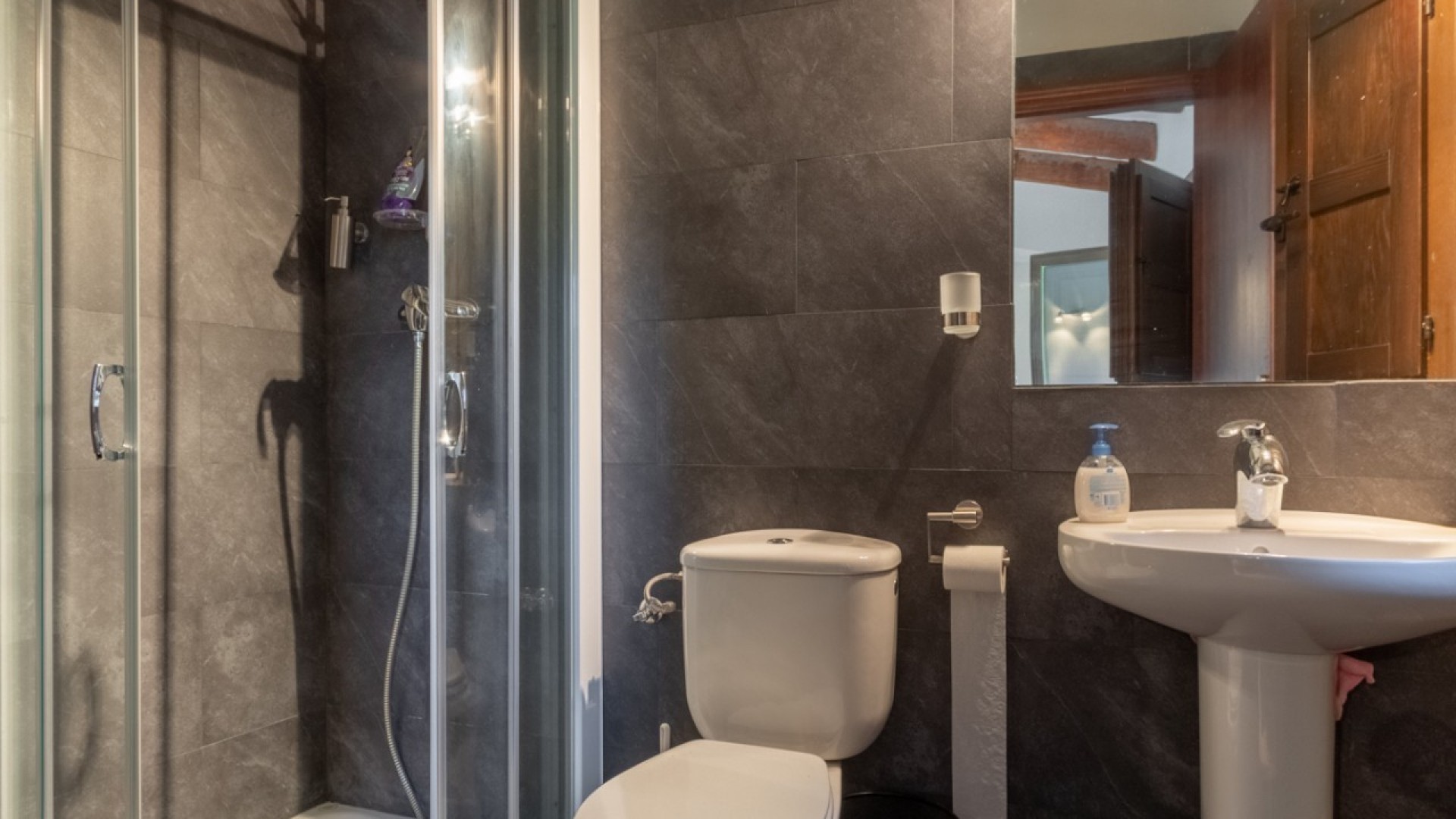 Sprzedaż - Willa wolnostojąca -
Ibi