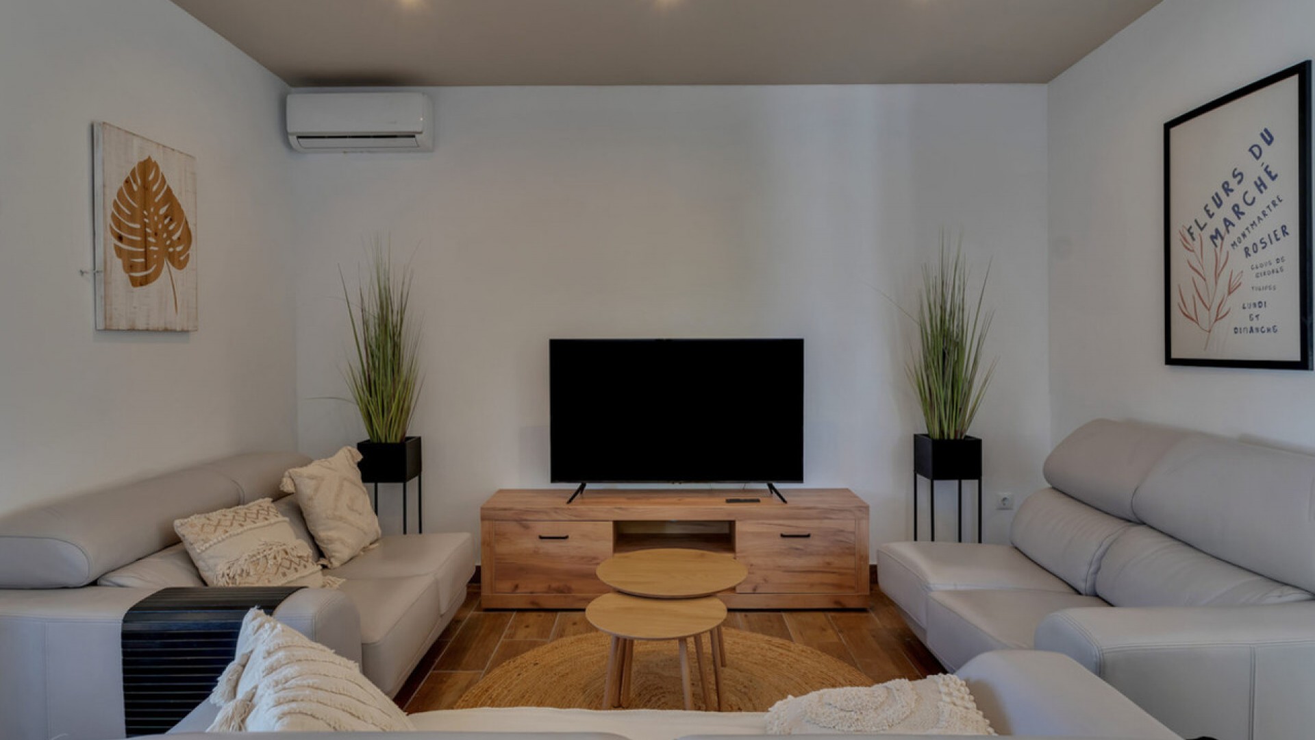 Sprzedaż - Willa wolnostojąca -
Jávea