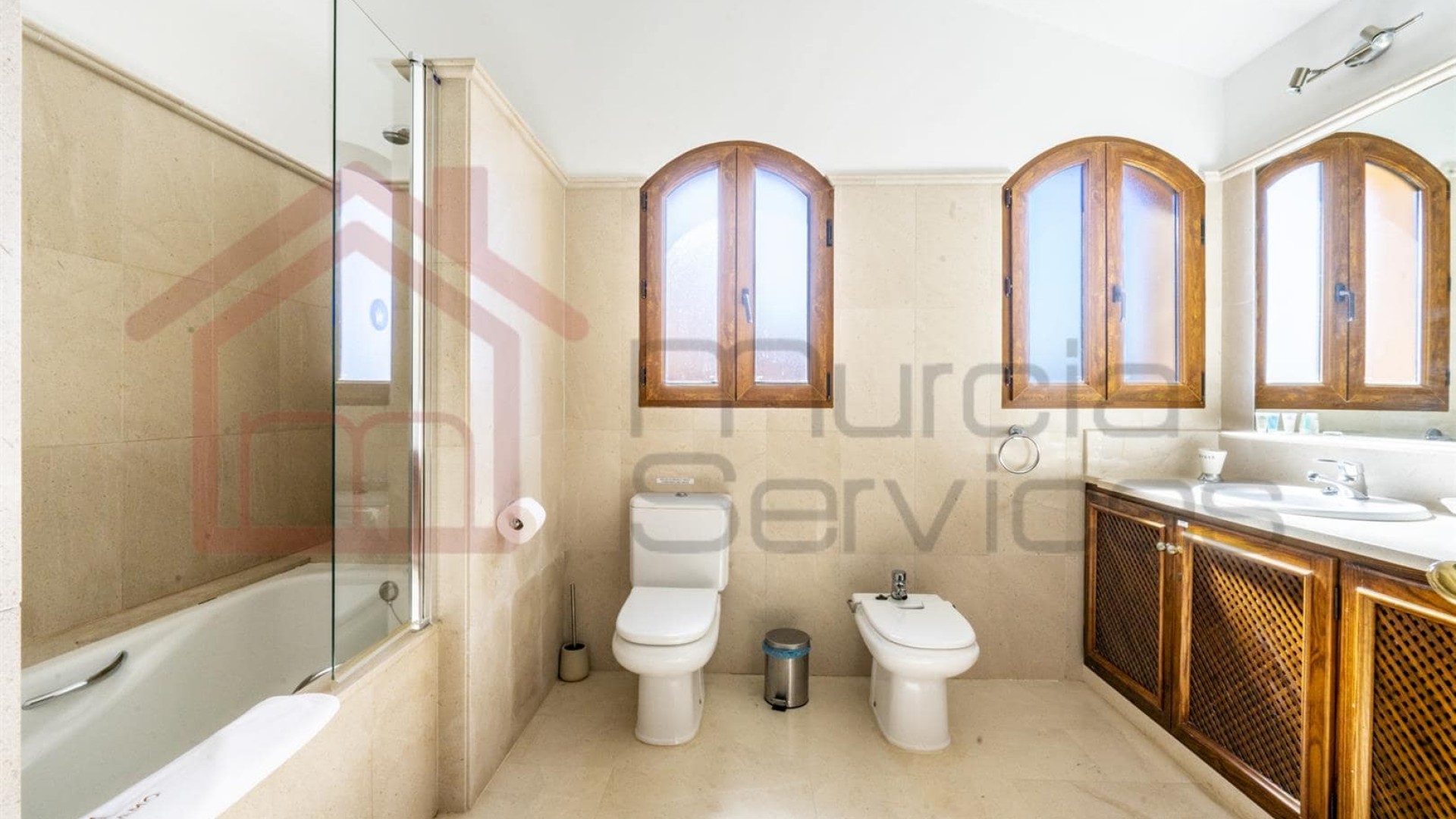 Sprzedaż - Willa wolnostojąca -
La Manga Club