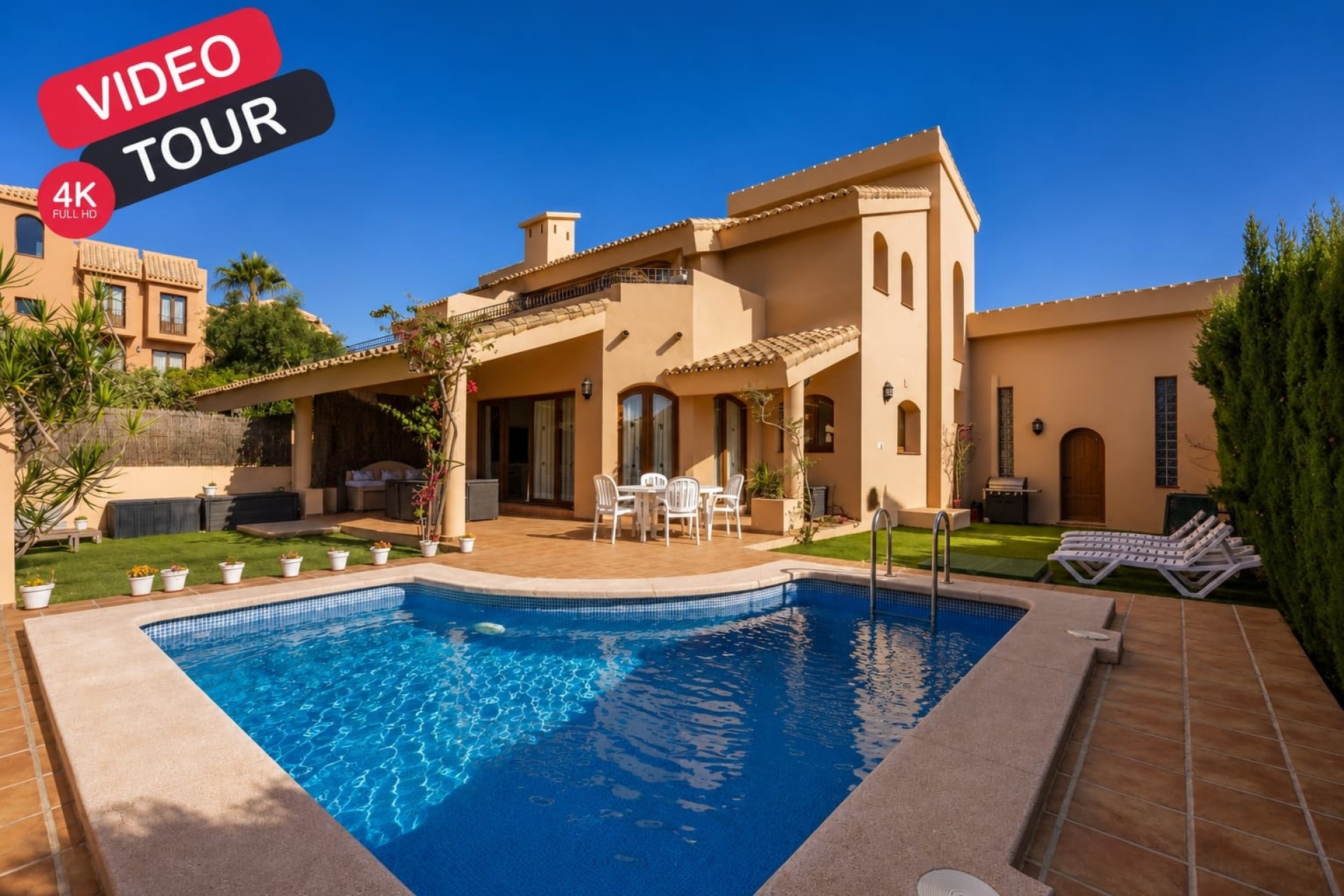 Sprzedaż - Willa wolnostojąca -
La Manga del Mar Menor - La Manga
