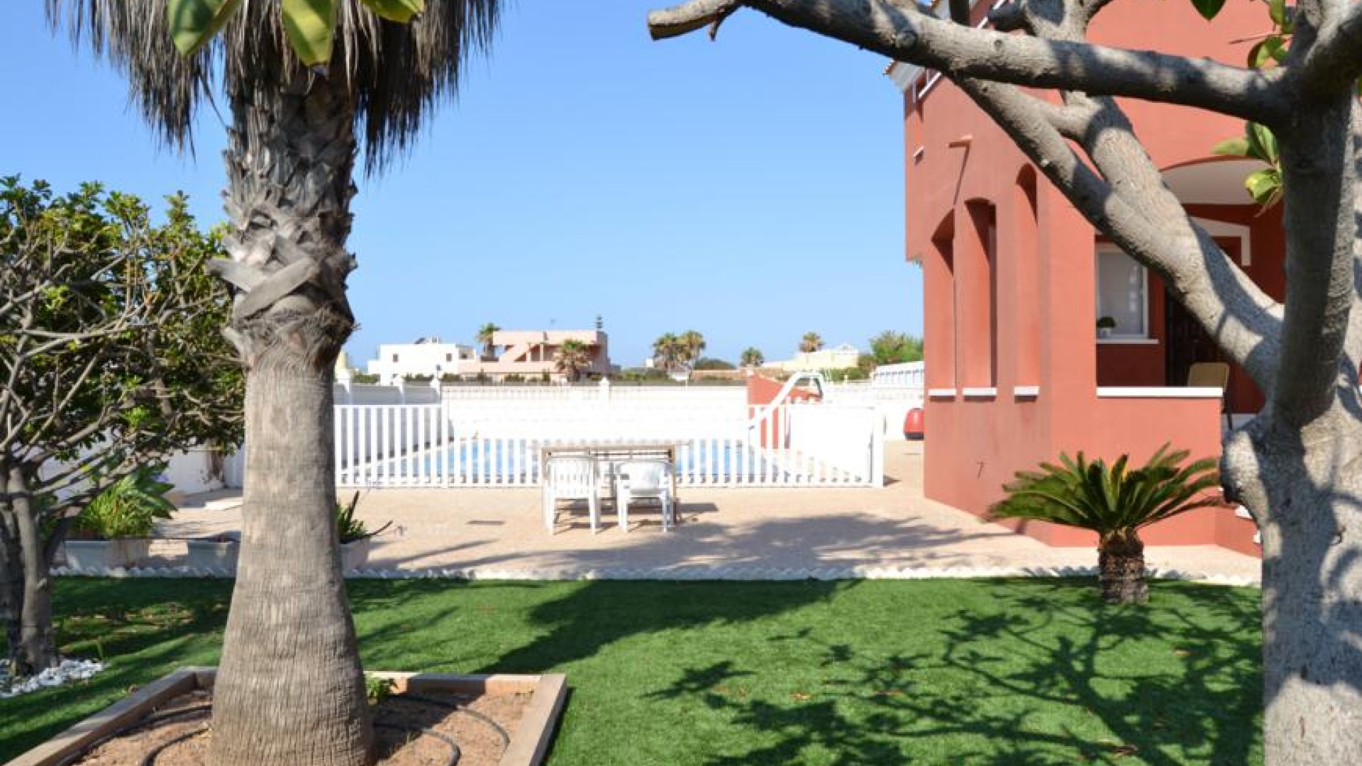 Sprzedaż - Willa wolnostojąca -
La Manga del Mar Menor - La Manga