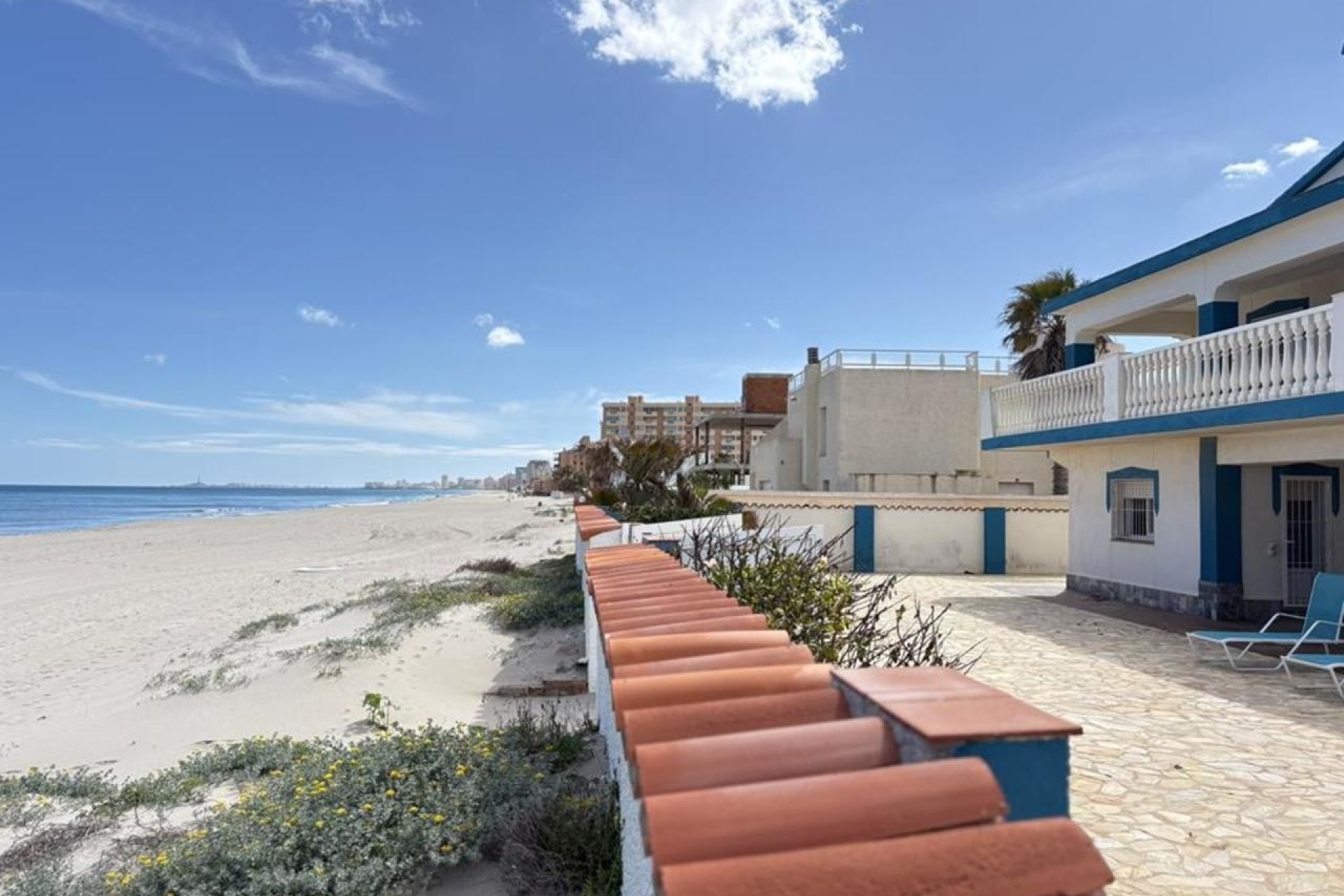 Sprzedaż - Willa wolnostojąca -
La Manga del Mar Menor - La Manga
