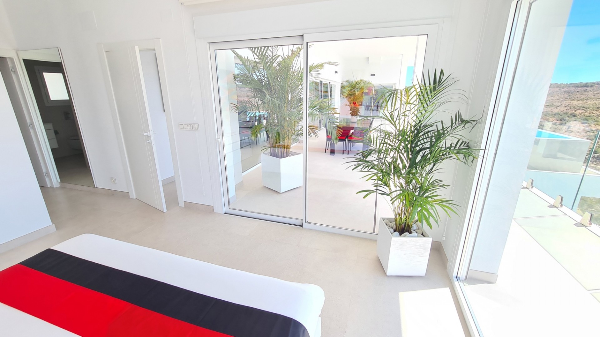 Sprzedaż - Willa wolnostojąca -
La Marina