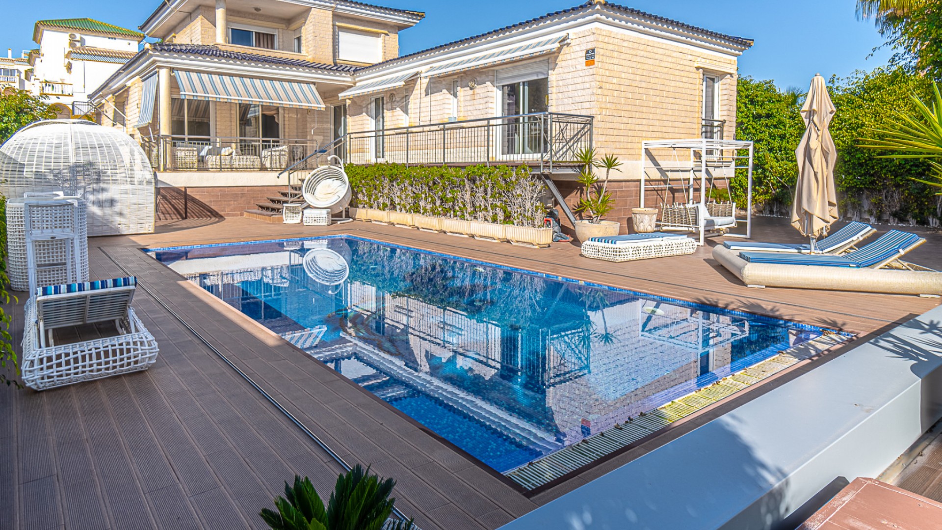 Sprzedaż - Willa wolnostojąca -
La Mata