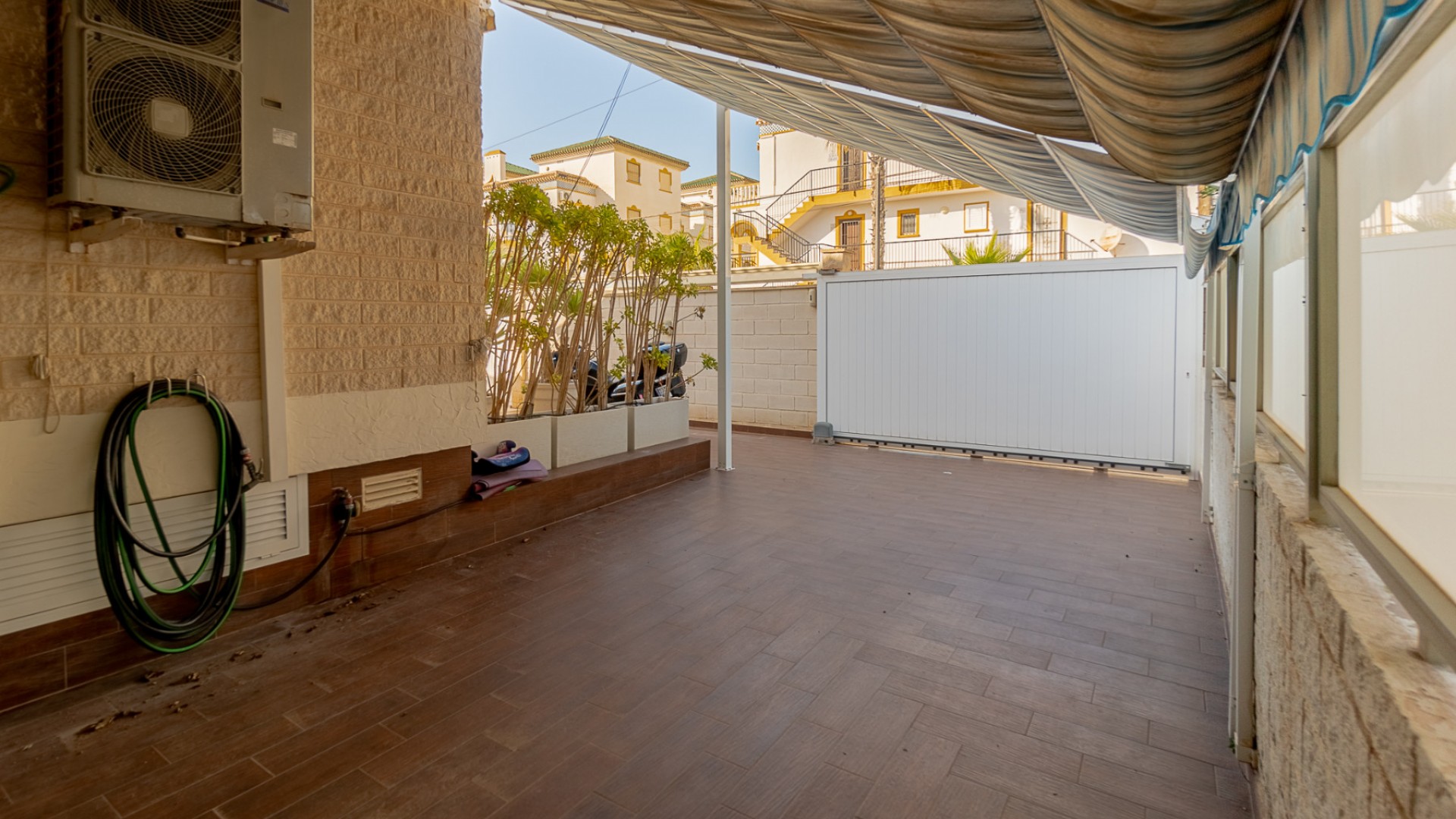 Sprzedaż - Willa wolnostojąca -
La Mata