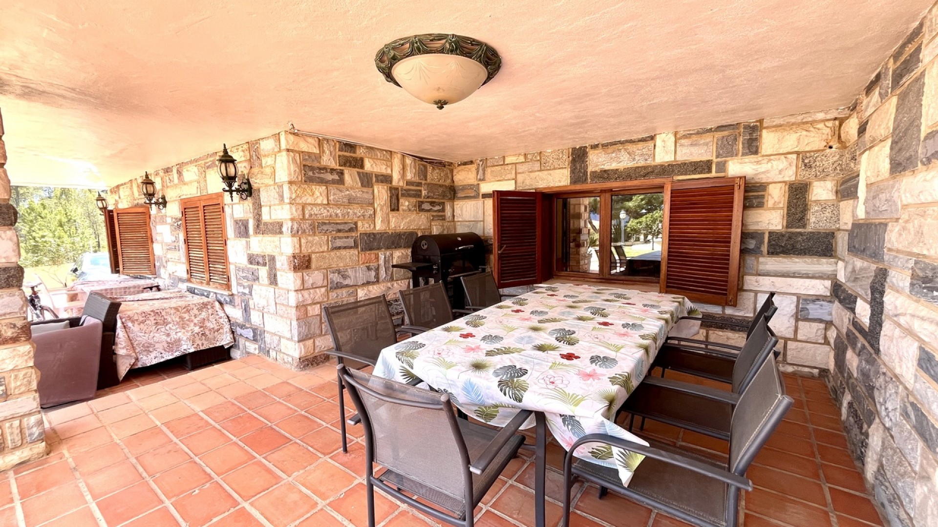 Sprzedaż - Willa wolnostojąca -
La Nucía