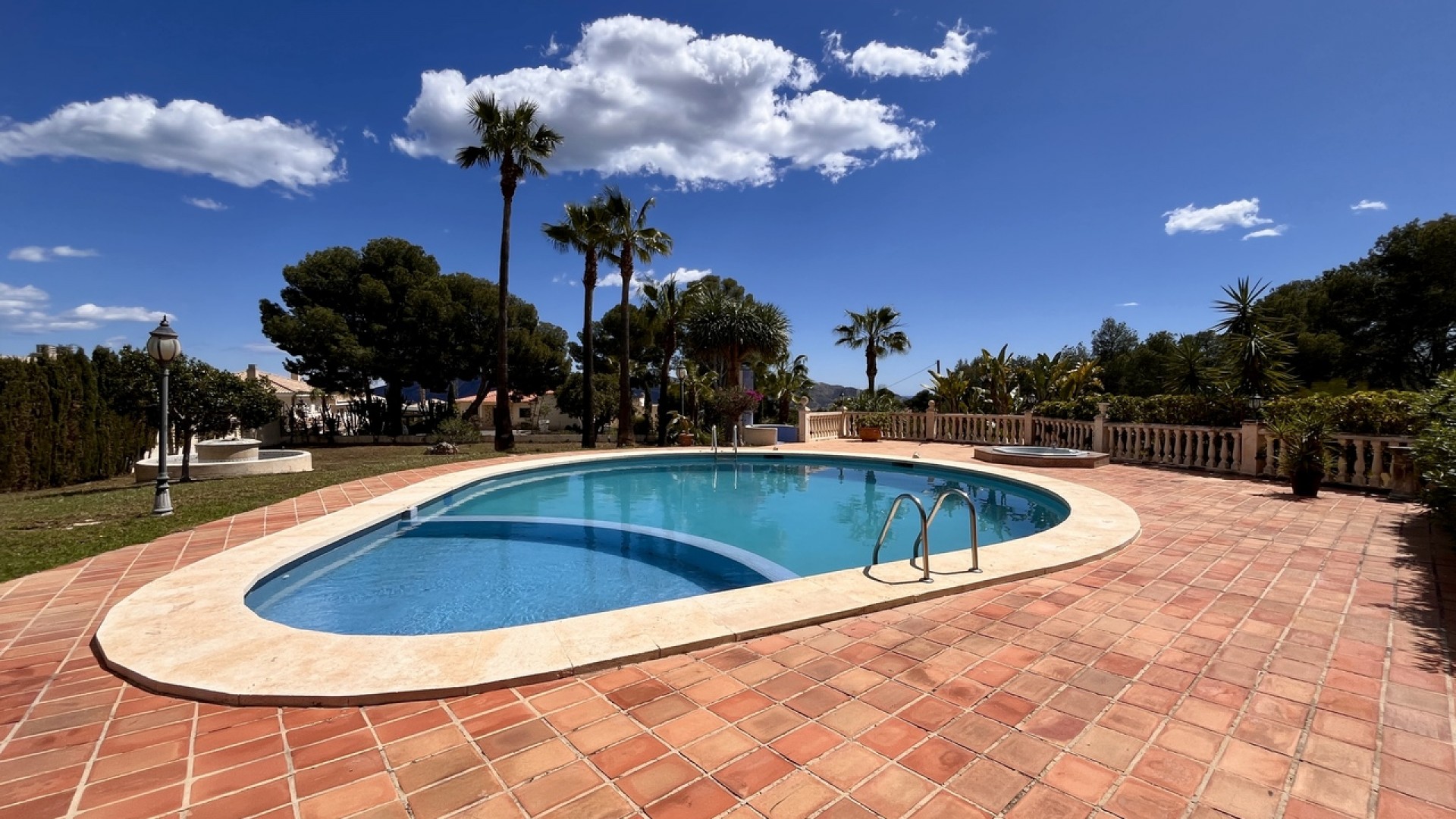 Sprzedaż - Willa wolnostojąca -
La Nucía