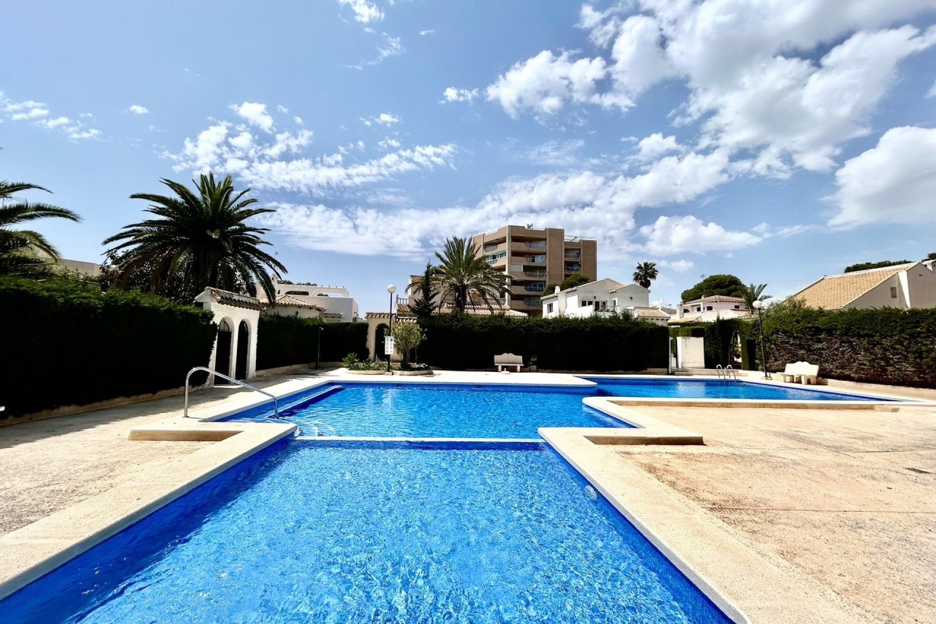Sprzedaż - Willa wolnostojąca -
La Zenia - Costa Blanca