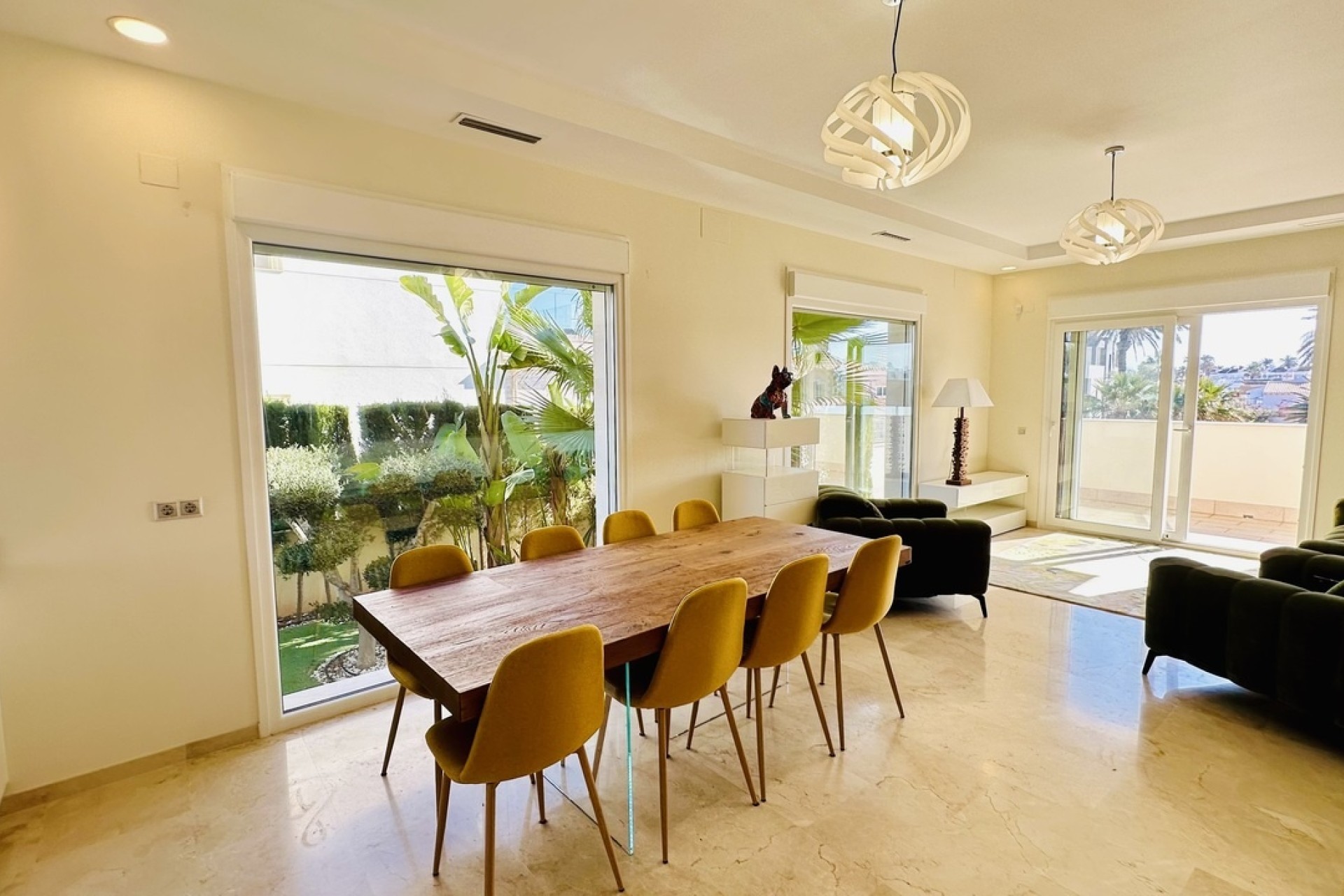 Sprzedaż - Willa wolnostojąca -
La Zenia - Costa Blanca