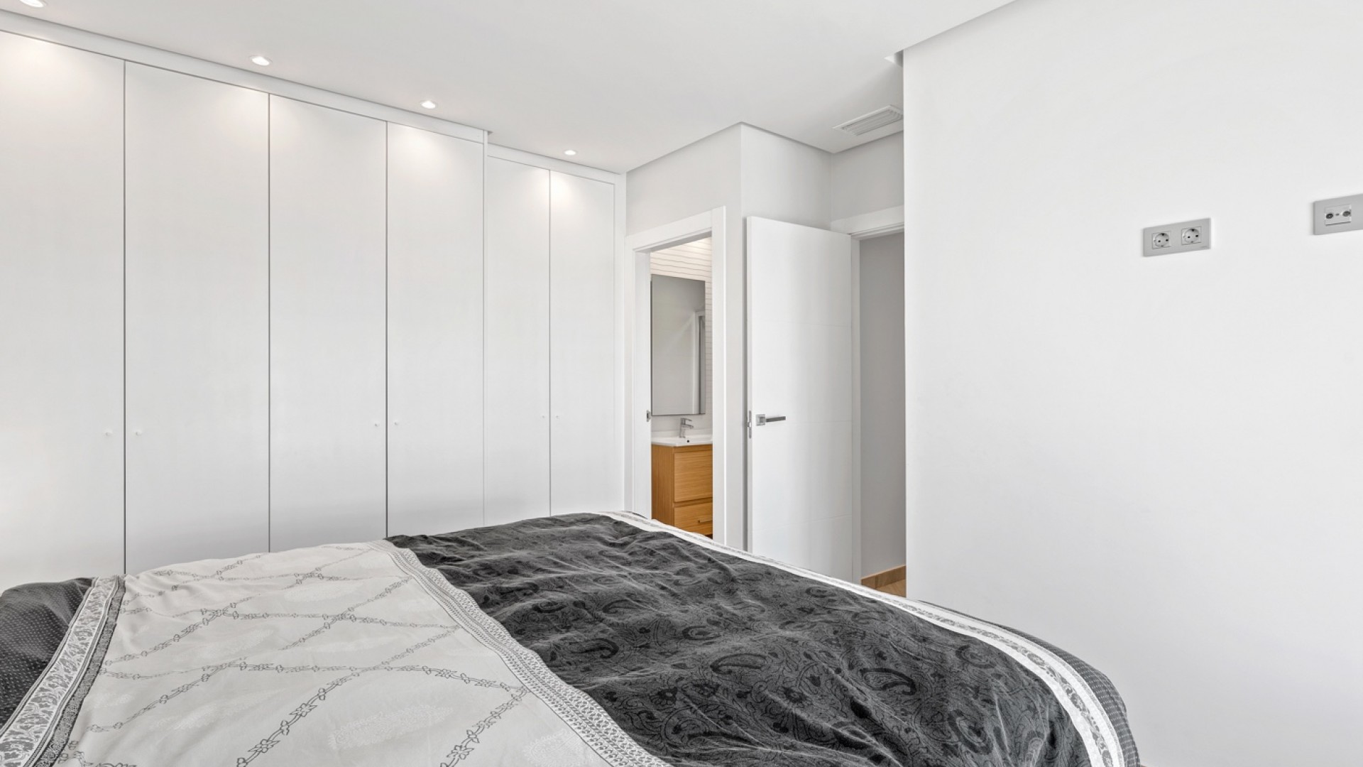 Sprzedaż - Willa wolnostojąca -
Los Alcazares - Euro Roda