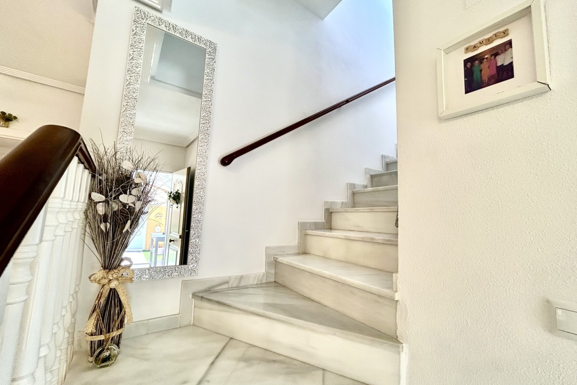 Sprzedaż - Willa wolnostojąca -
Los Balcones - Los Altos del Edén - Costa Blanca