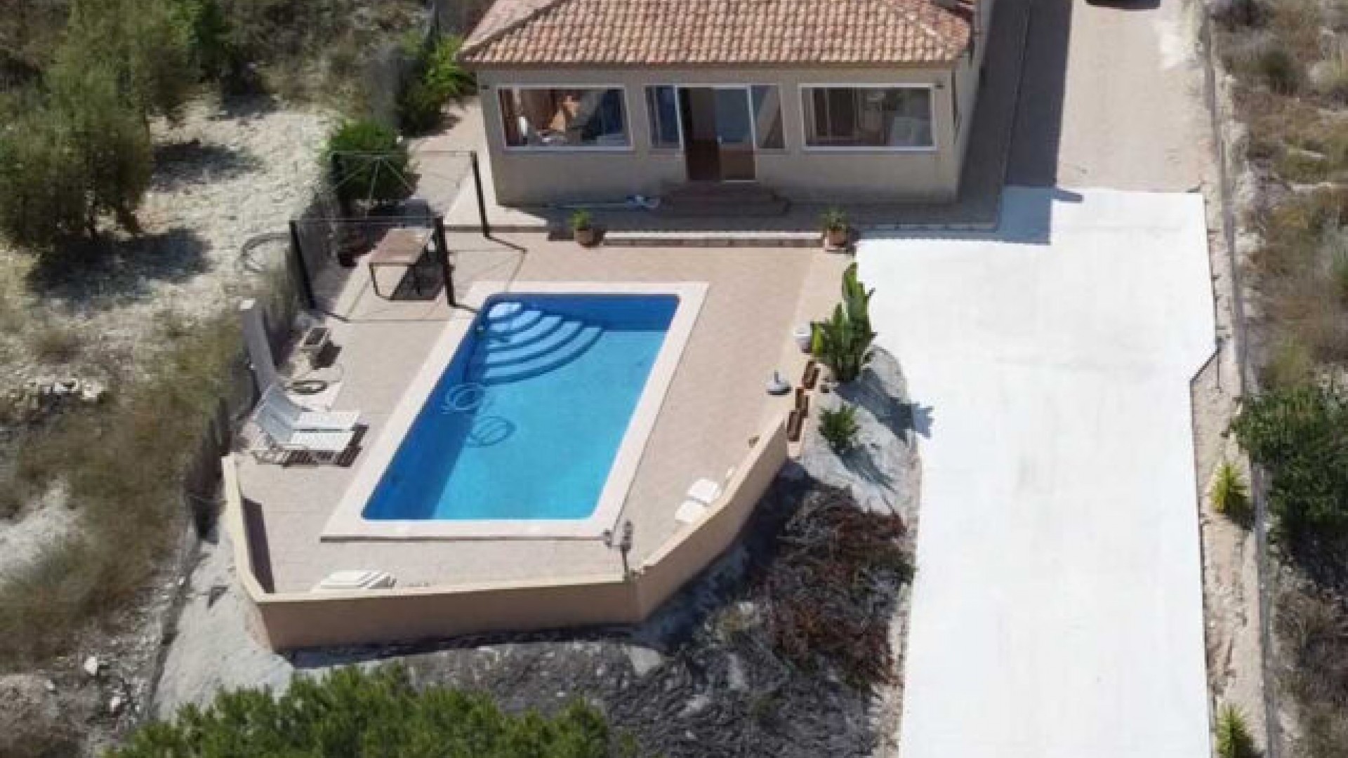 Sprzedaż - Willa wolnostojąca -
Macisvenda