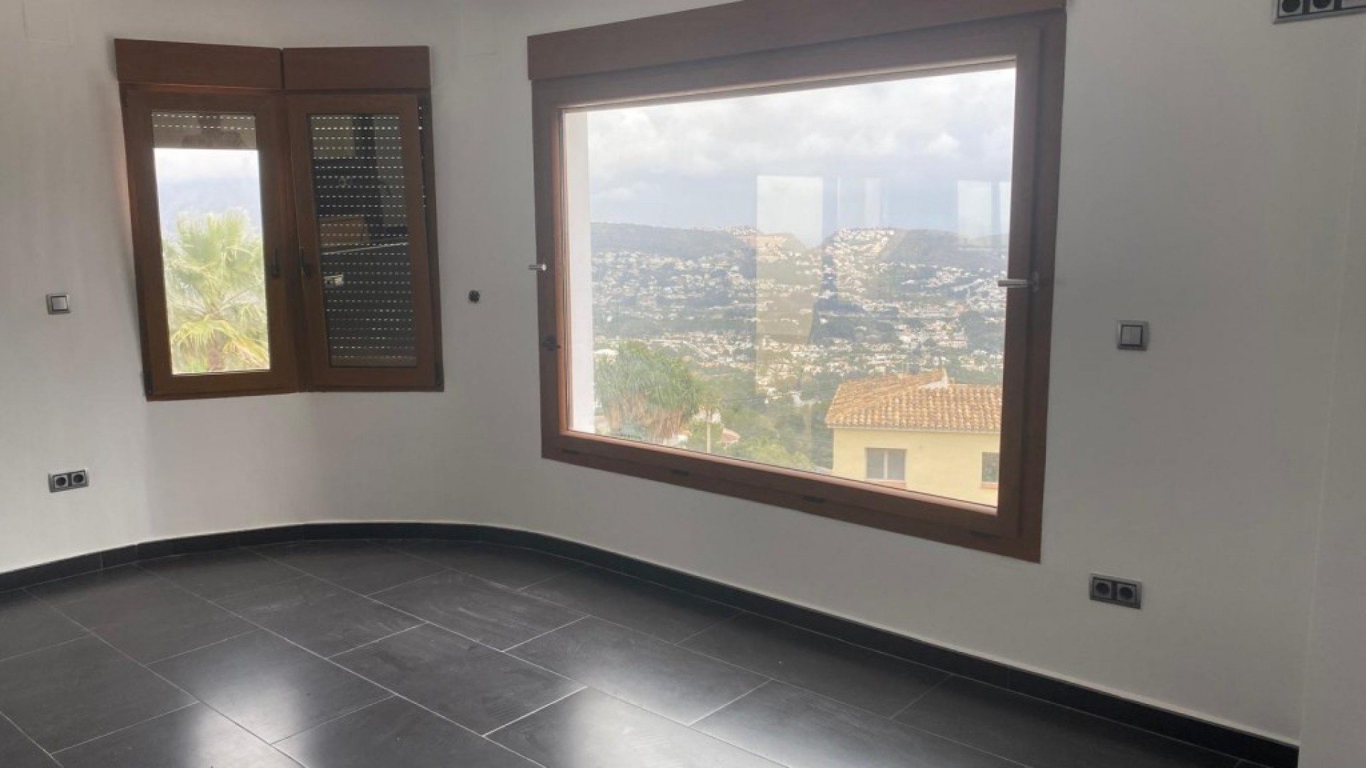 Sprzedaż - Willa wolnostojąca -
Moraira