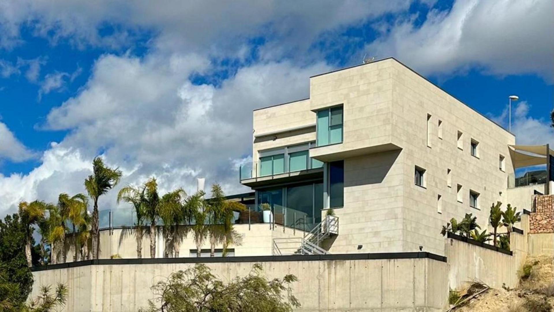 Sprzedaż - Willa wolnostojąca -
Murcia