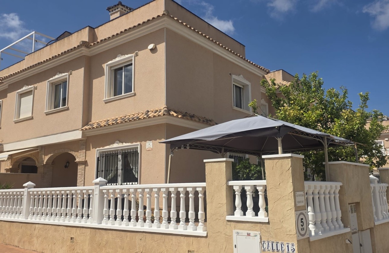 Sprzedaż - Willa wolnostojąca -
Orihuela Costa - Costa Blanca
