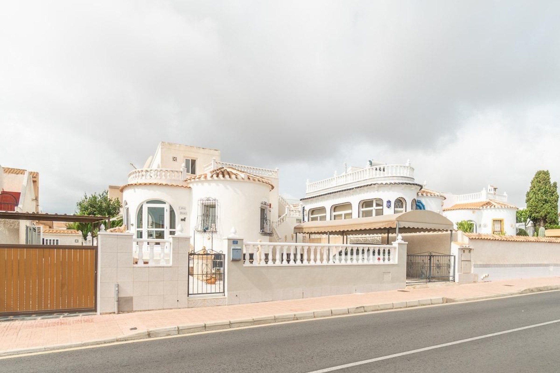 Sprzedaż - Willa wolnostojąca -
Orihuela Costa - La Florida