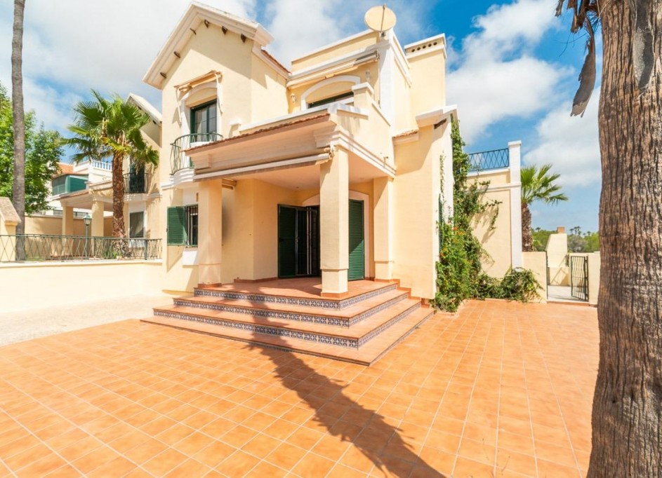 Sprzedaż - Willa wolnostojąca -
Orihuela Costa - Villamartín-Las Filipinas