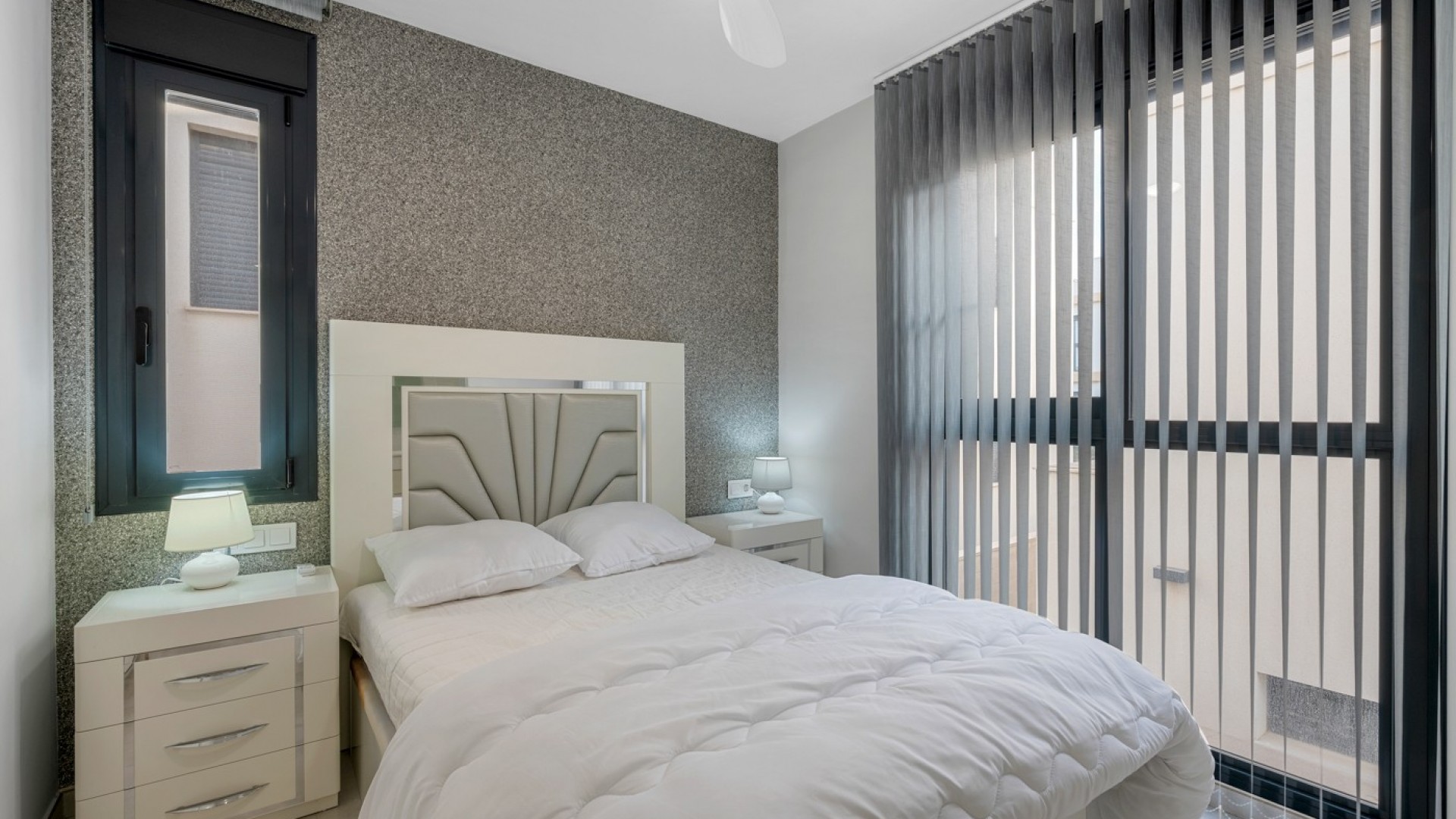 Sprzedaż - Willa wolnostojąca -
Orihuela Costa