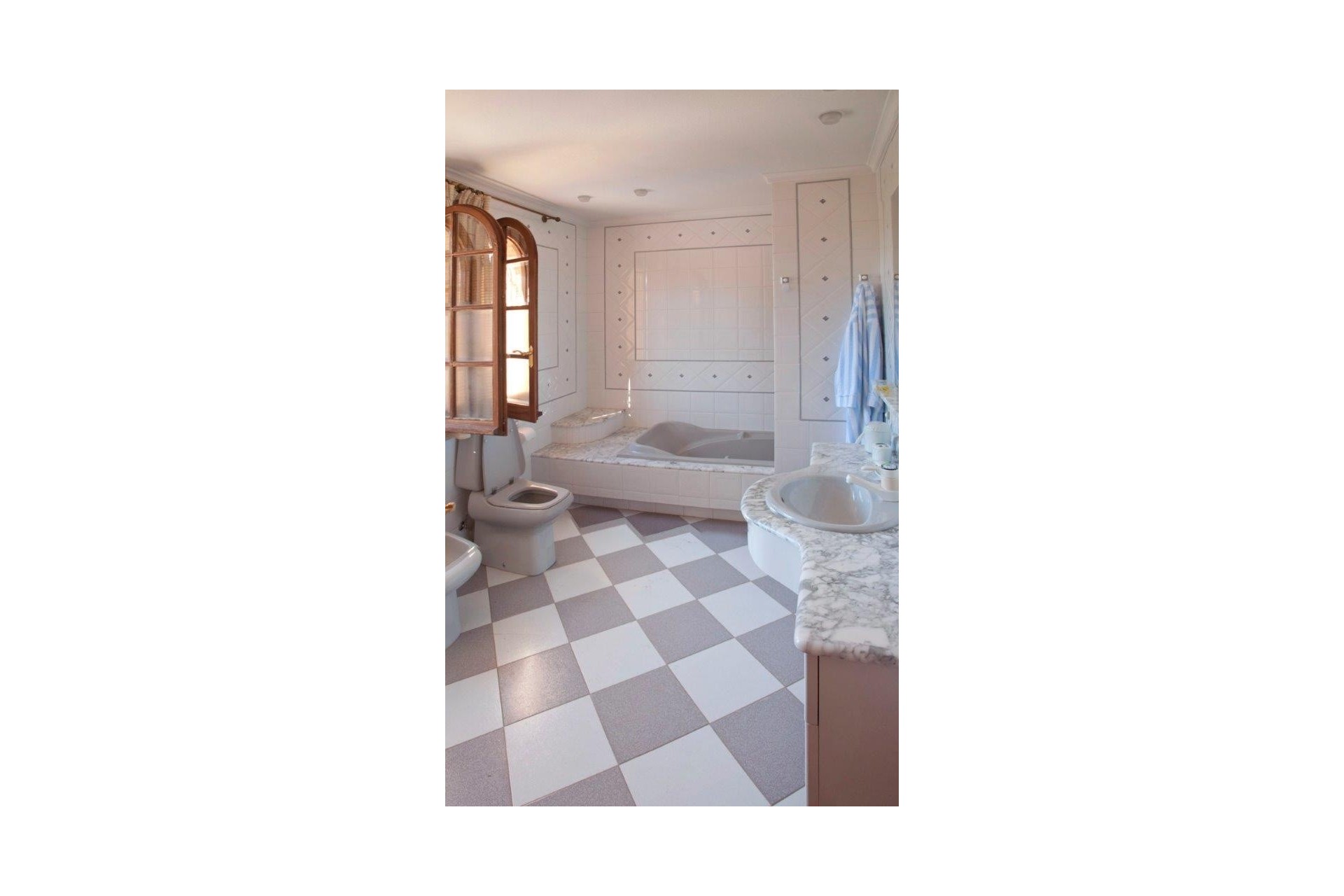 Sprzedaż - Willa wolnostojąca -
Orihuela Costa