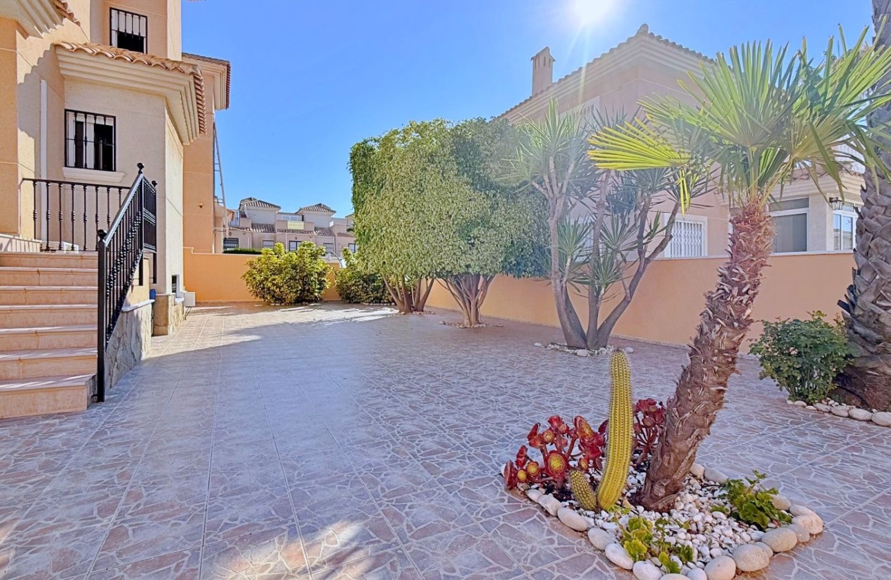 Sprzedaż - Willa wolnostojąca -
Orihuela - Orihuela Costa