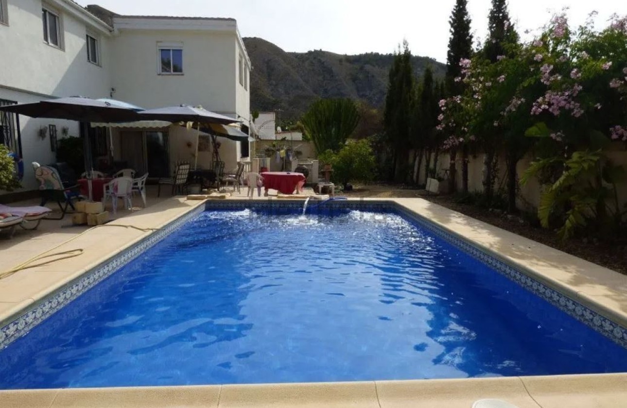 Sprzedaż - Willa wolnostojąca -
Orxeta - Costa Blanca