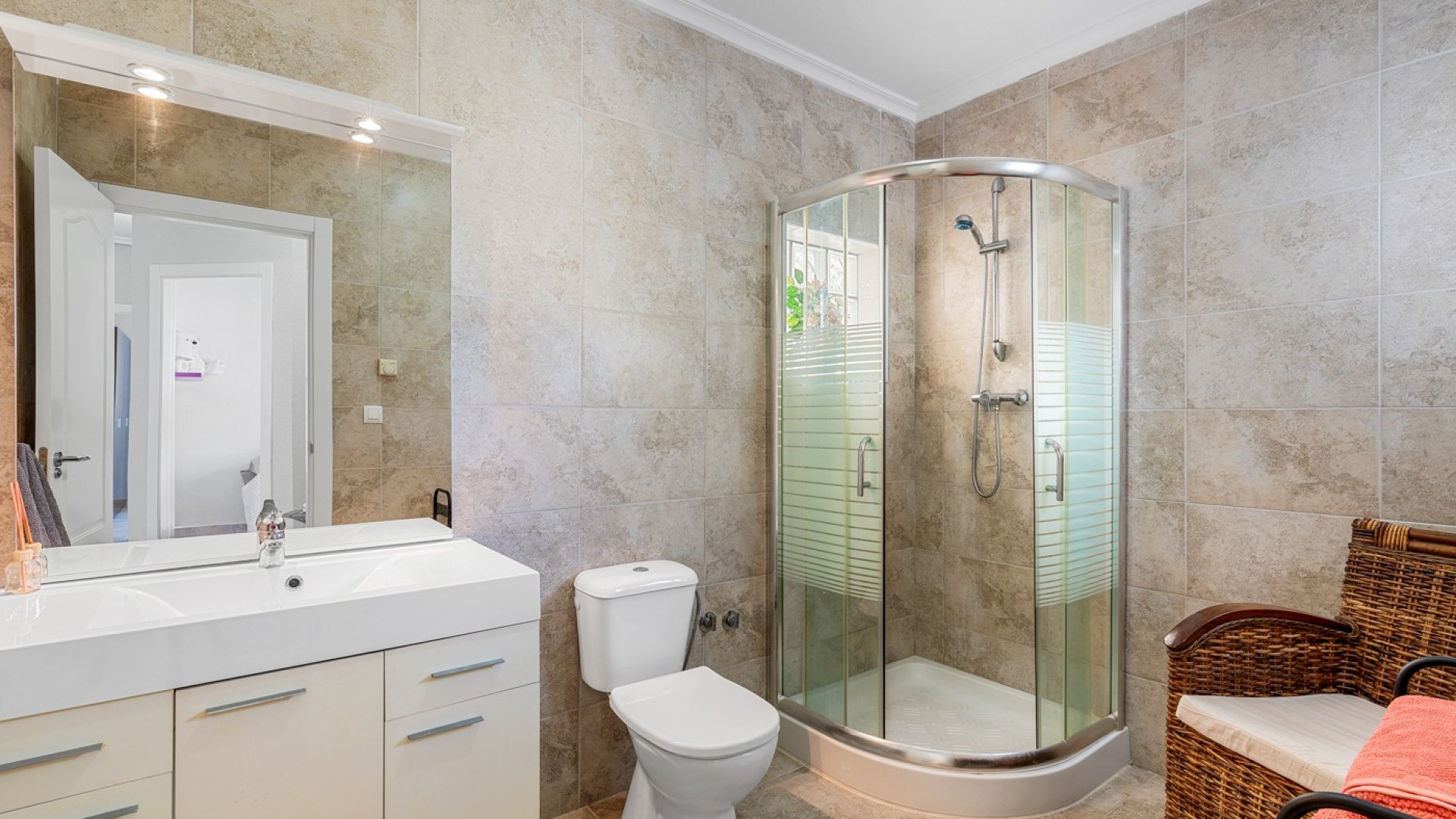 Sprzedaż - Willa wolnostojąca -
San Miguel de Salinas