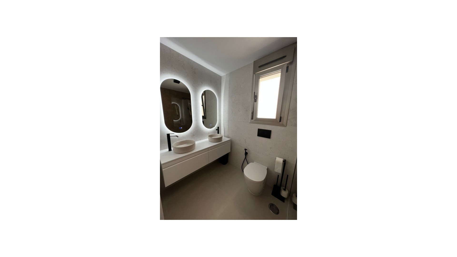 Sprzedaż - Willa wolnostojąca -
San Miguel de Salinas