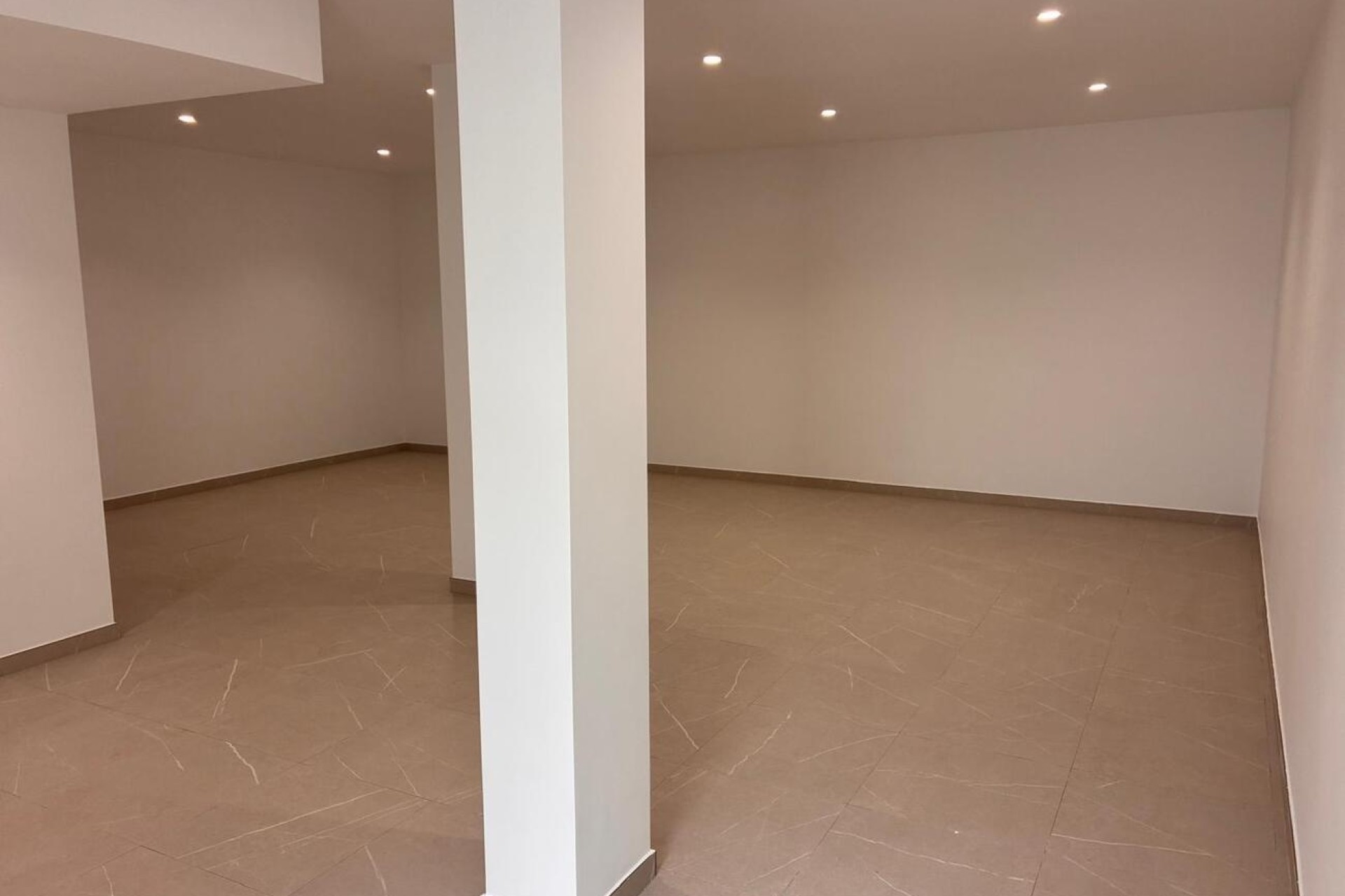 Sprzedaż - Willa wolnostojąca -
Santa Rosalia Resort - Santa Rosalia Lake and Life Resort
