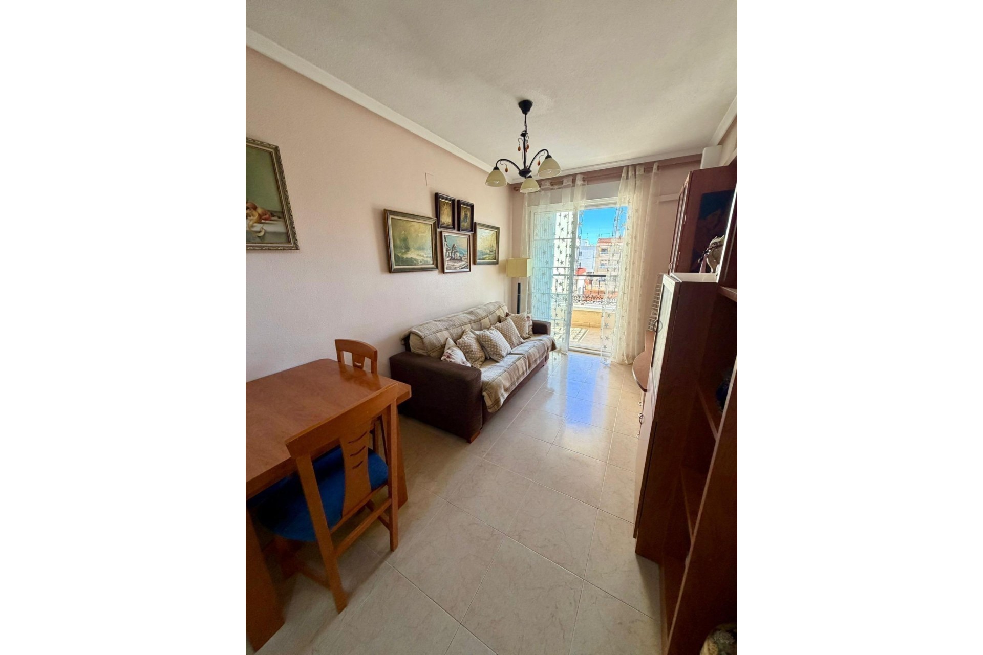 Sprzedaż - Willa wolnostojąca -
Torrevieja - Center