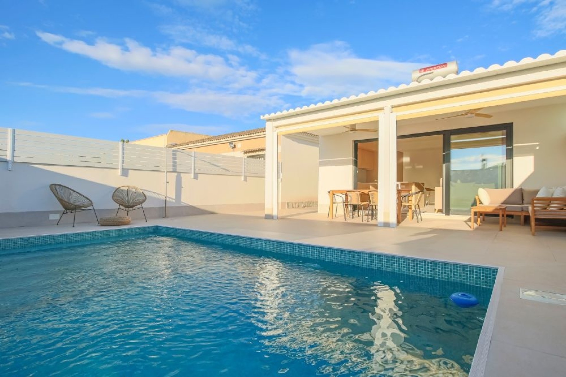 Sprzedaż - Willa wolnostojąca -
Torrevieja - Costa Blanca