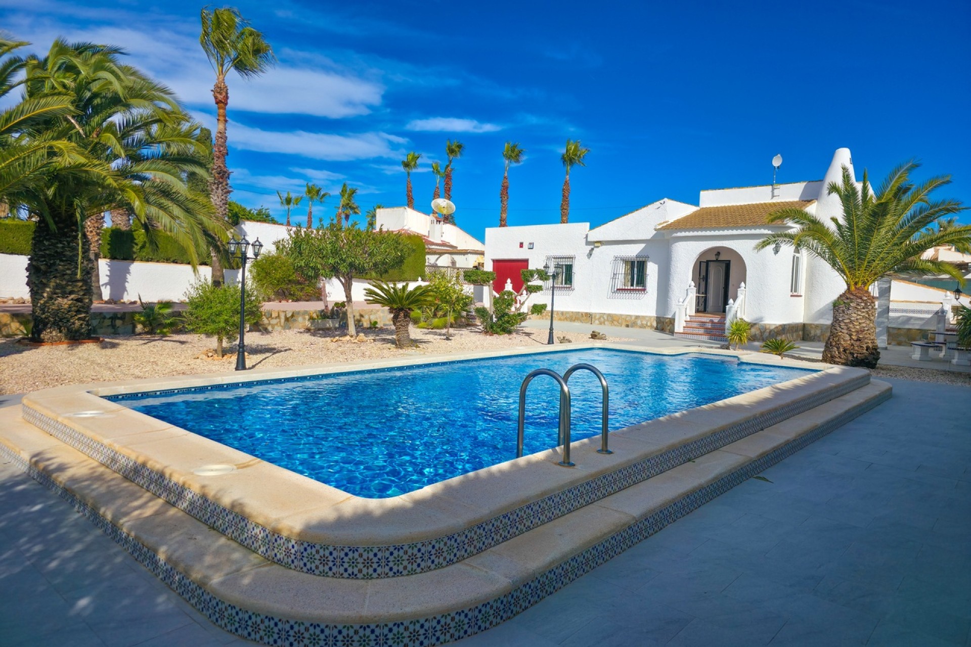 Sprzedaż - Willa wolnostojąca -
Torrevieja - Costa Blanca