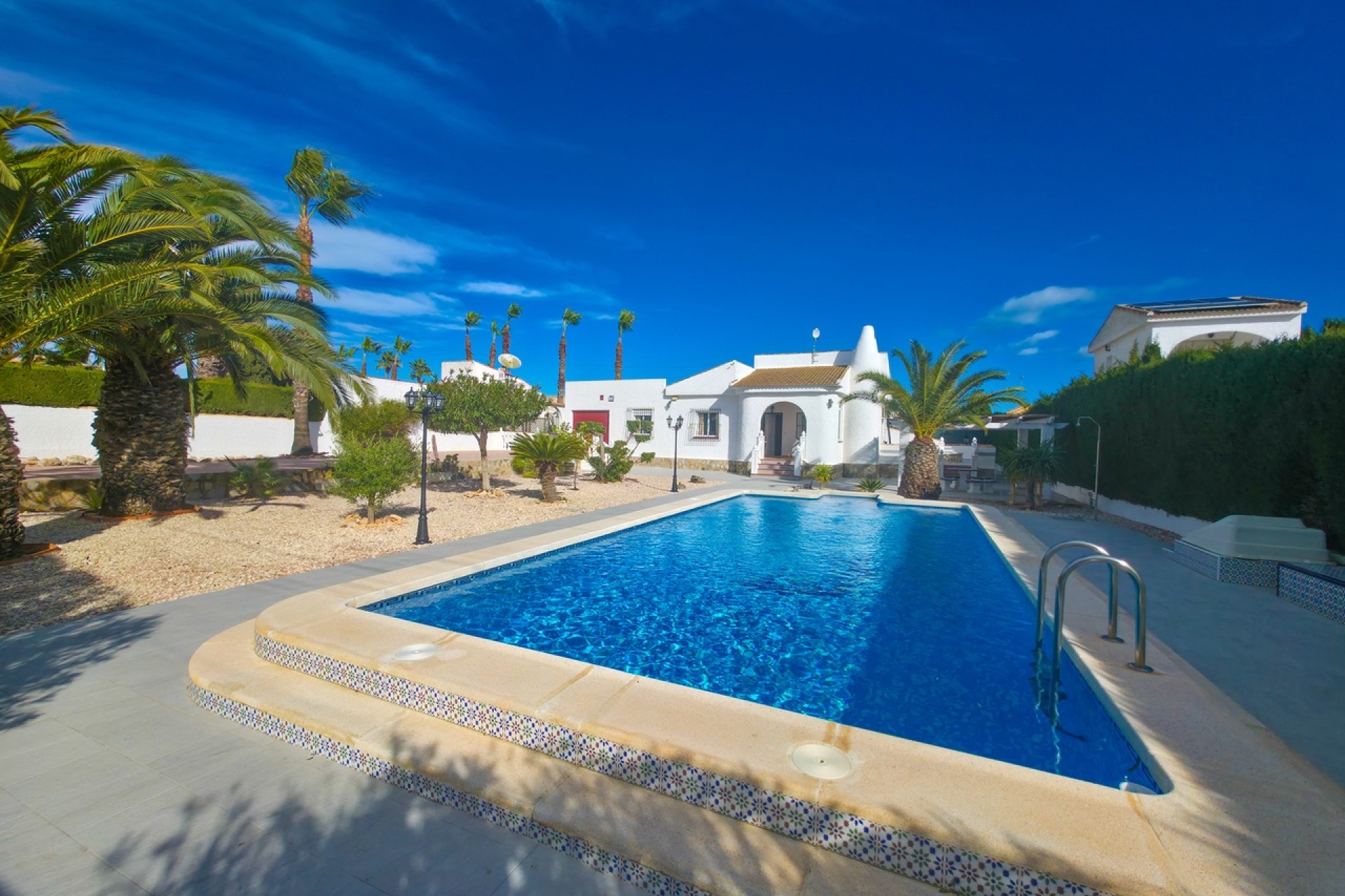 Sprzedaż - Willa wolnostojąca -
Torrevieja - Costa Blanca