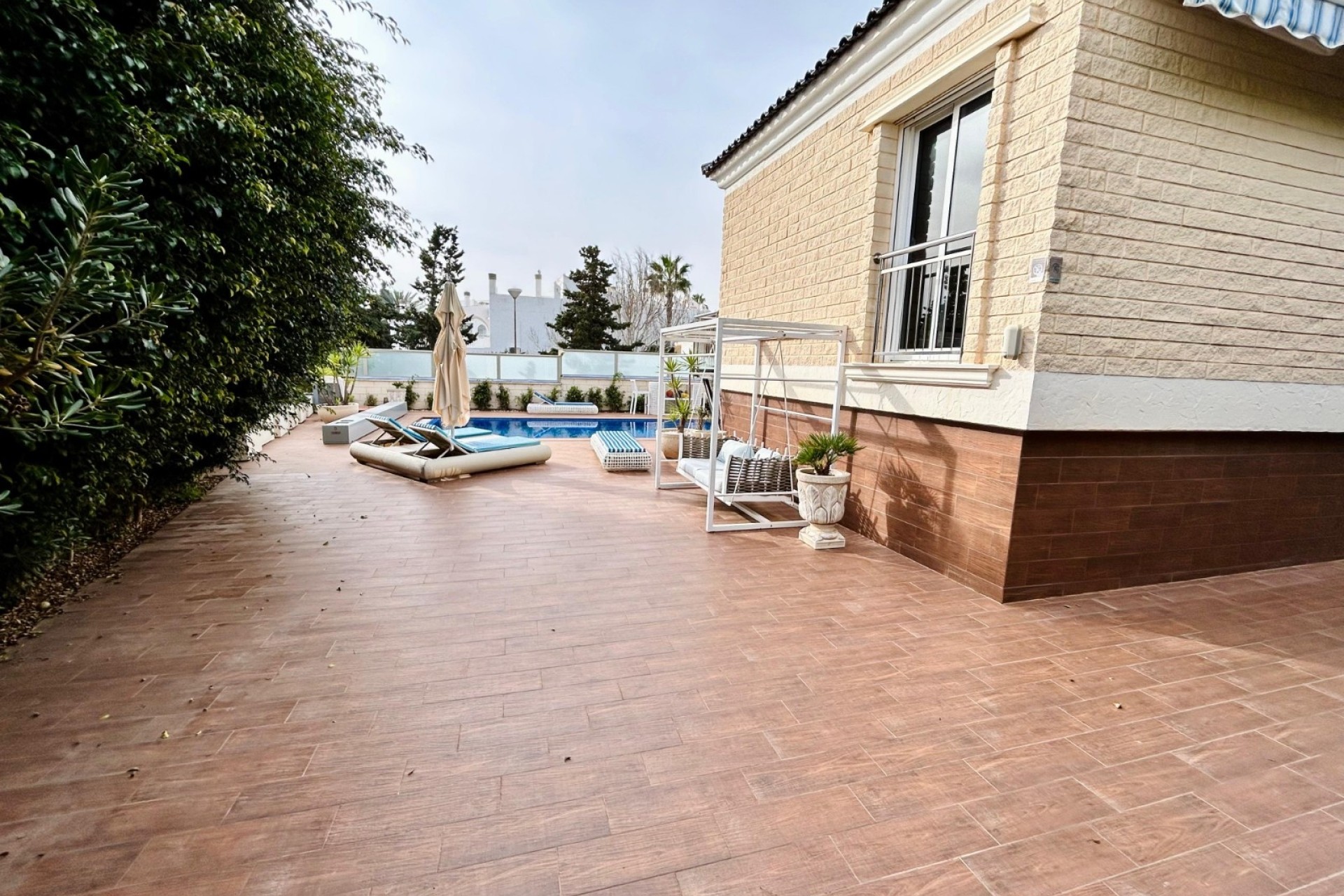 Sprzedaż - Willa wolnostojąca -
Torrevieja - Costa Blanca